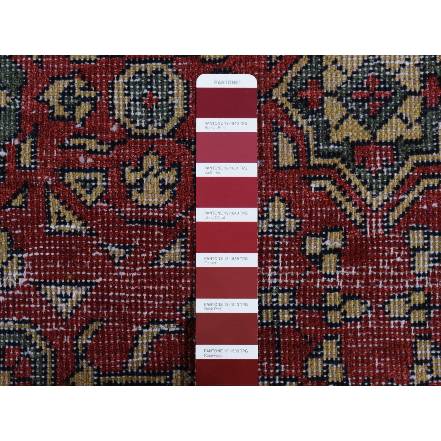 9'x12' Maroonrot, Vintage Look Mamluk, handgeknüpfter orientalischer Teppich aus getragener Wolle, Vintage-Look (21. Jahrhundert und zeitgenössisch) im Angebot