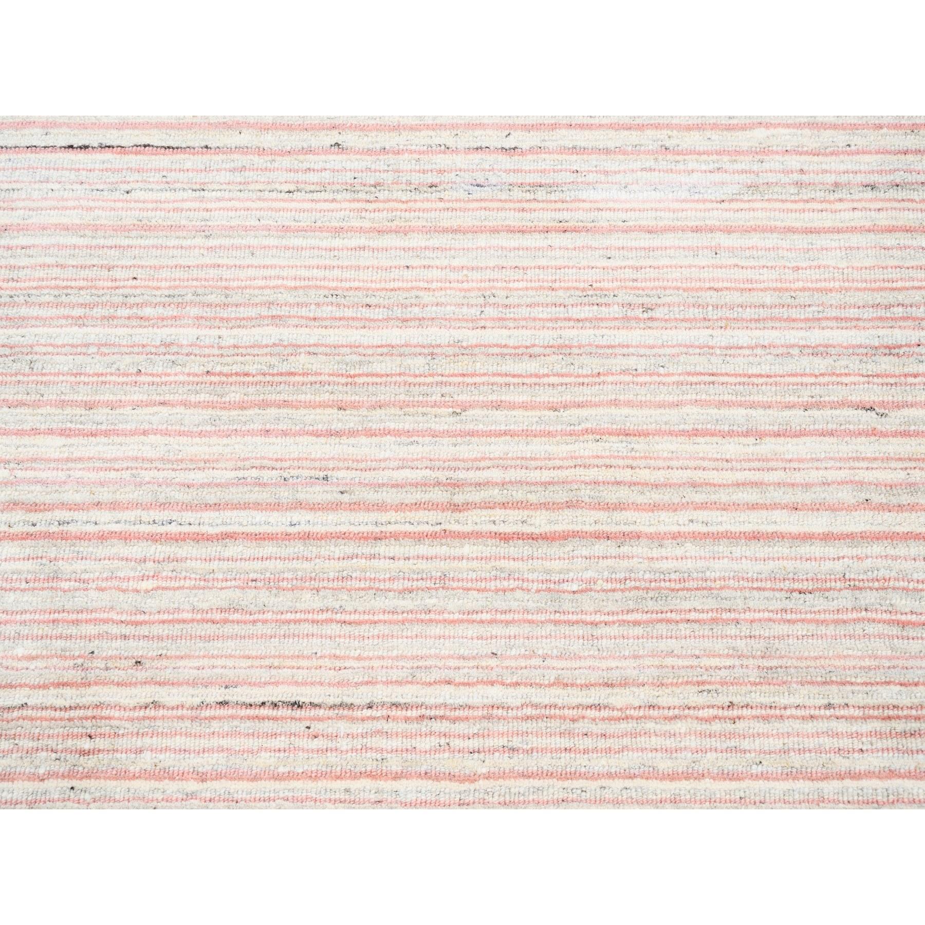 9'x12' Modernes Design Einfarbig elfenbeinfarben mit korallenroter, natürlicher Wolle, handgewobener Teppich im Angebot 2