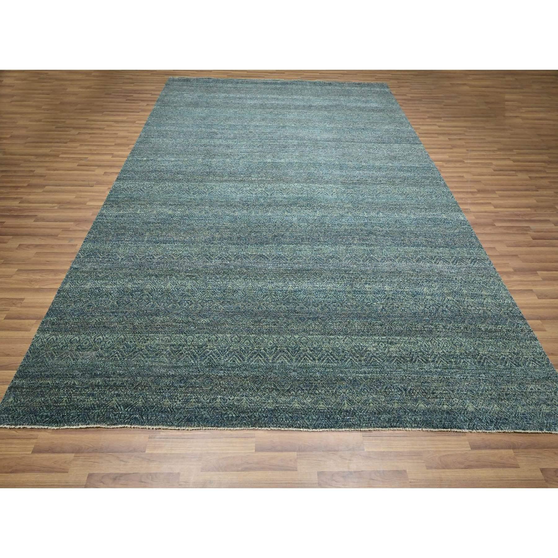 Bleu océan, motif Kohinoor Herat, petit motif géométrique répétitif en forme de diamant, laine douce, ton sur ton, noué à la main, tapis orientalMatières premières : Laine Latex : Pas de poils 
hauteur : 0,25 pouces
Style : Contemporain
Couleur