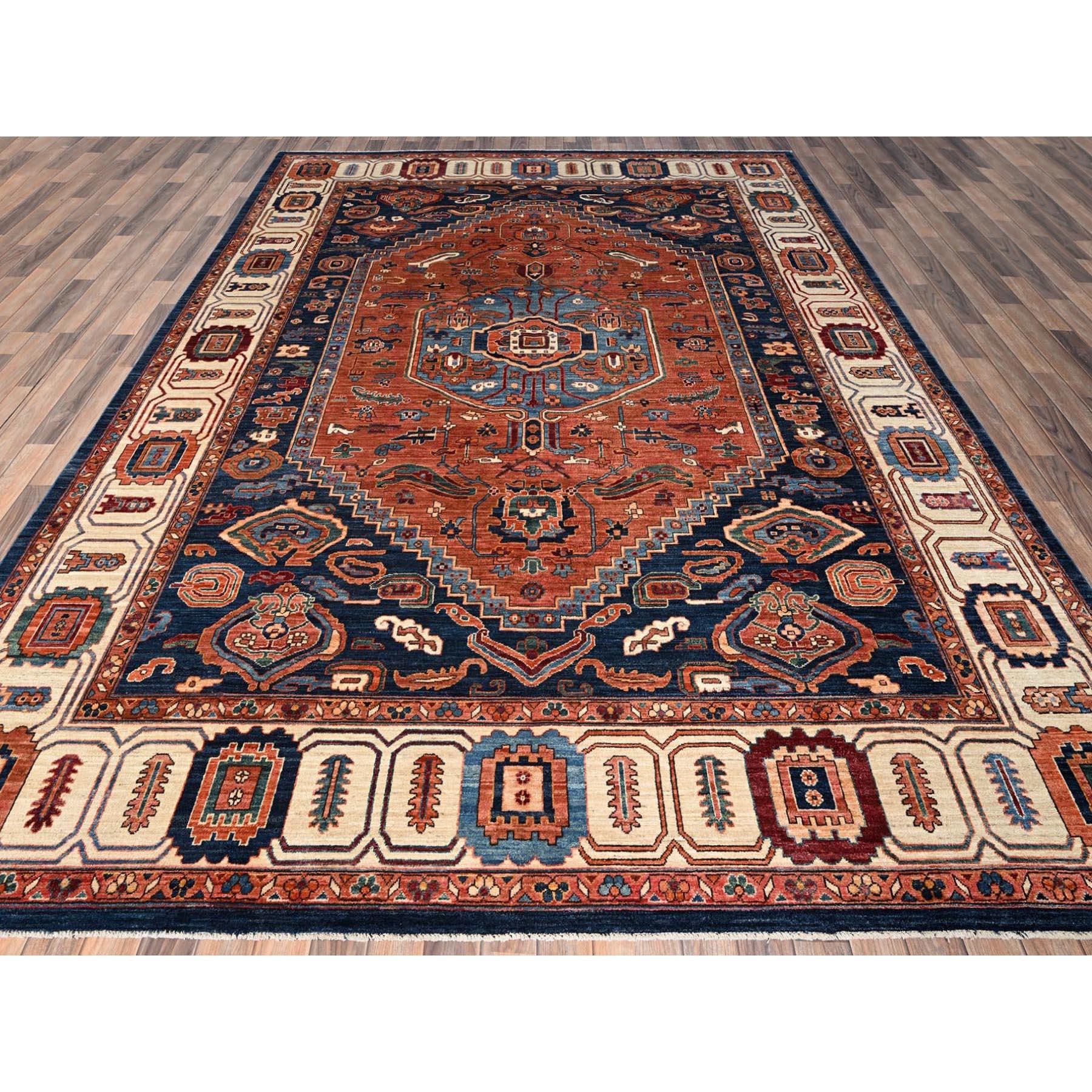 Gebranntes Orange, Serapi Heriz Bakshaish Design, Handgeknüpft, Aryana Collection'S, Pflanzliche Farbstoffe, Weicher Flor, Hochgebirgswolle, Dicht gewebt, Orientteppich
Primäre MATERIALIEN: Wolle
Latex: Kein Flor 
Höhe: 0,25 Zoll
Stil: