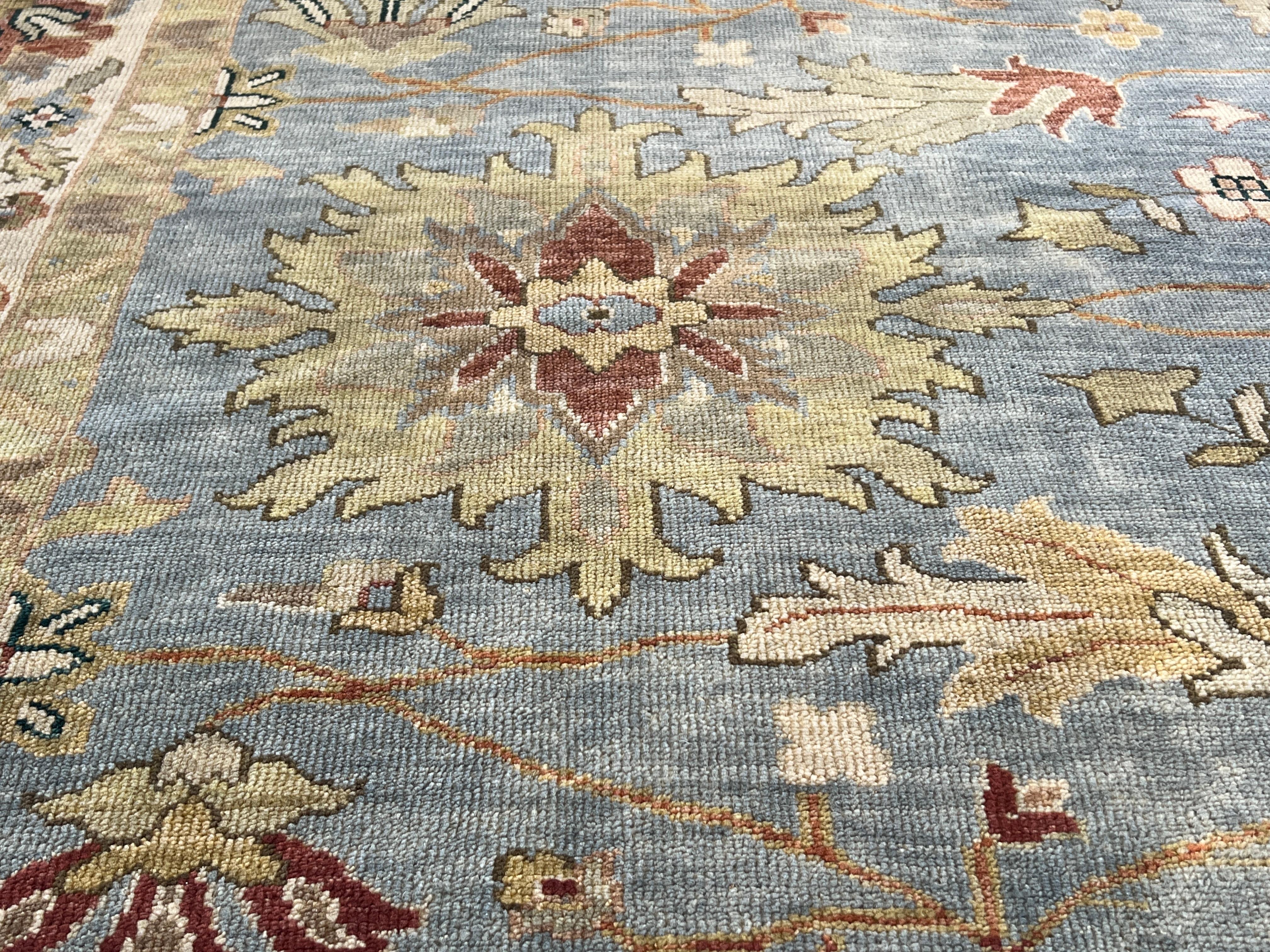 9'x12' Oushak Blues Floral Design Rug In New Condition For Sale In Los Angeles, CA