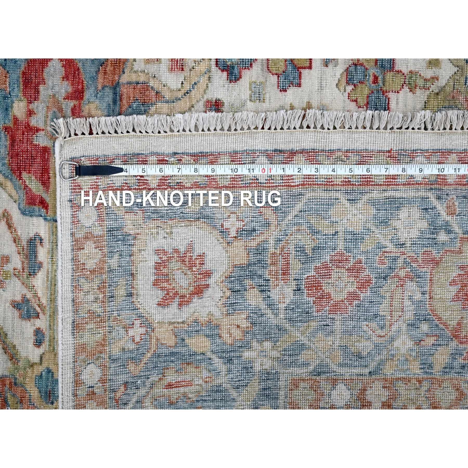 9'x12' Oyster White annodato a mano con effetto anticato, tappeto persiano in pura lana in vendita 3