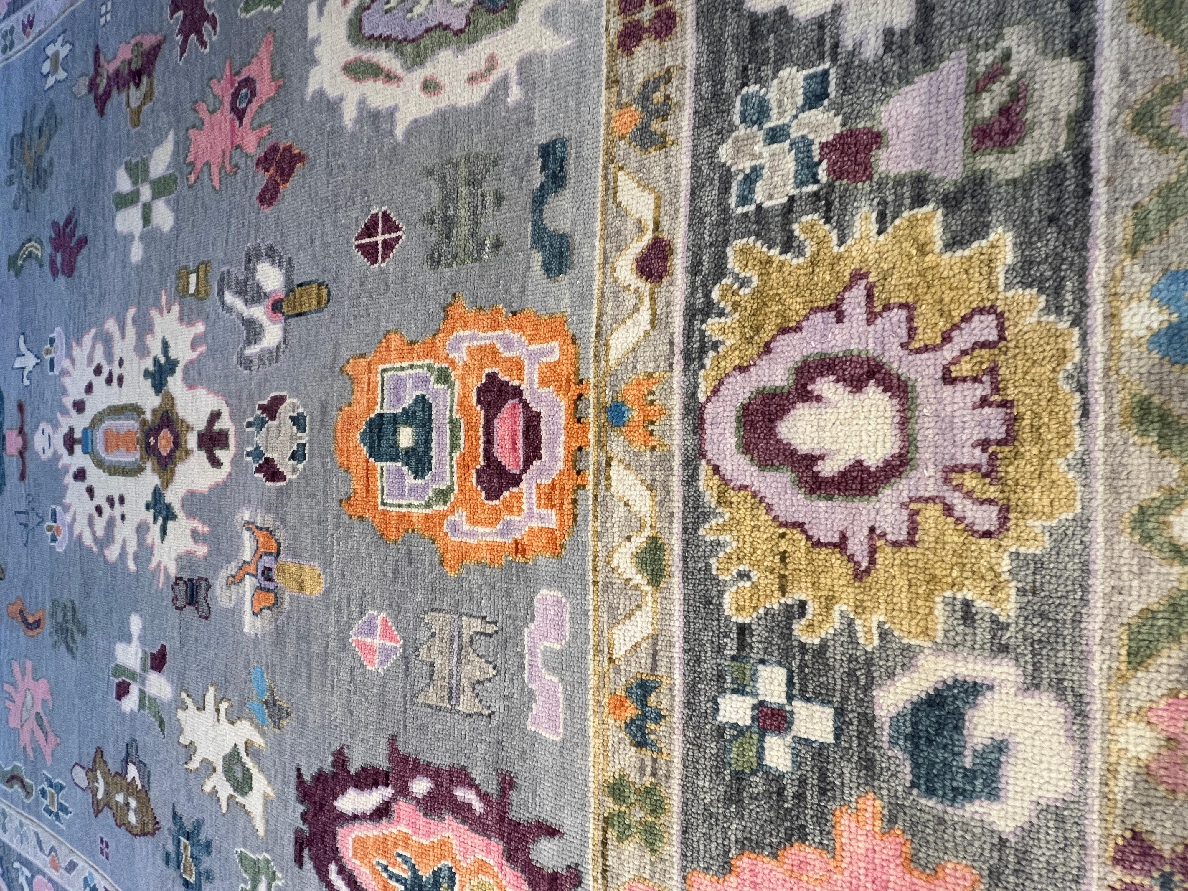 Hand-Knotted 9'x12' Pastel Floral Design Rug For Sale