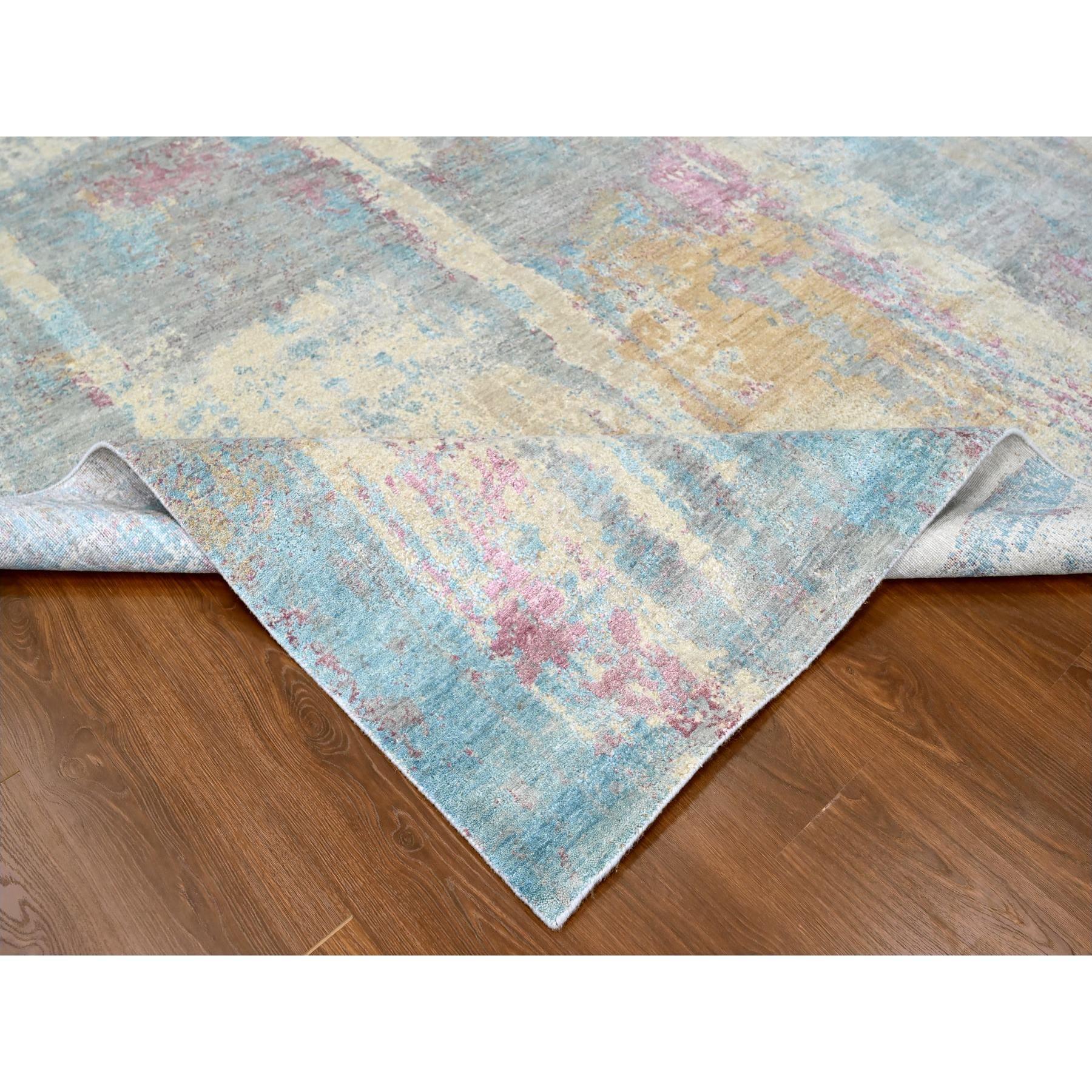 Tapis en laine et soie nouée à la main 9'x12' Jaune pastel et bleu Design/One Neuf - En vente à Carlstadt, NJ