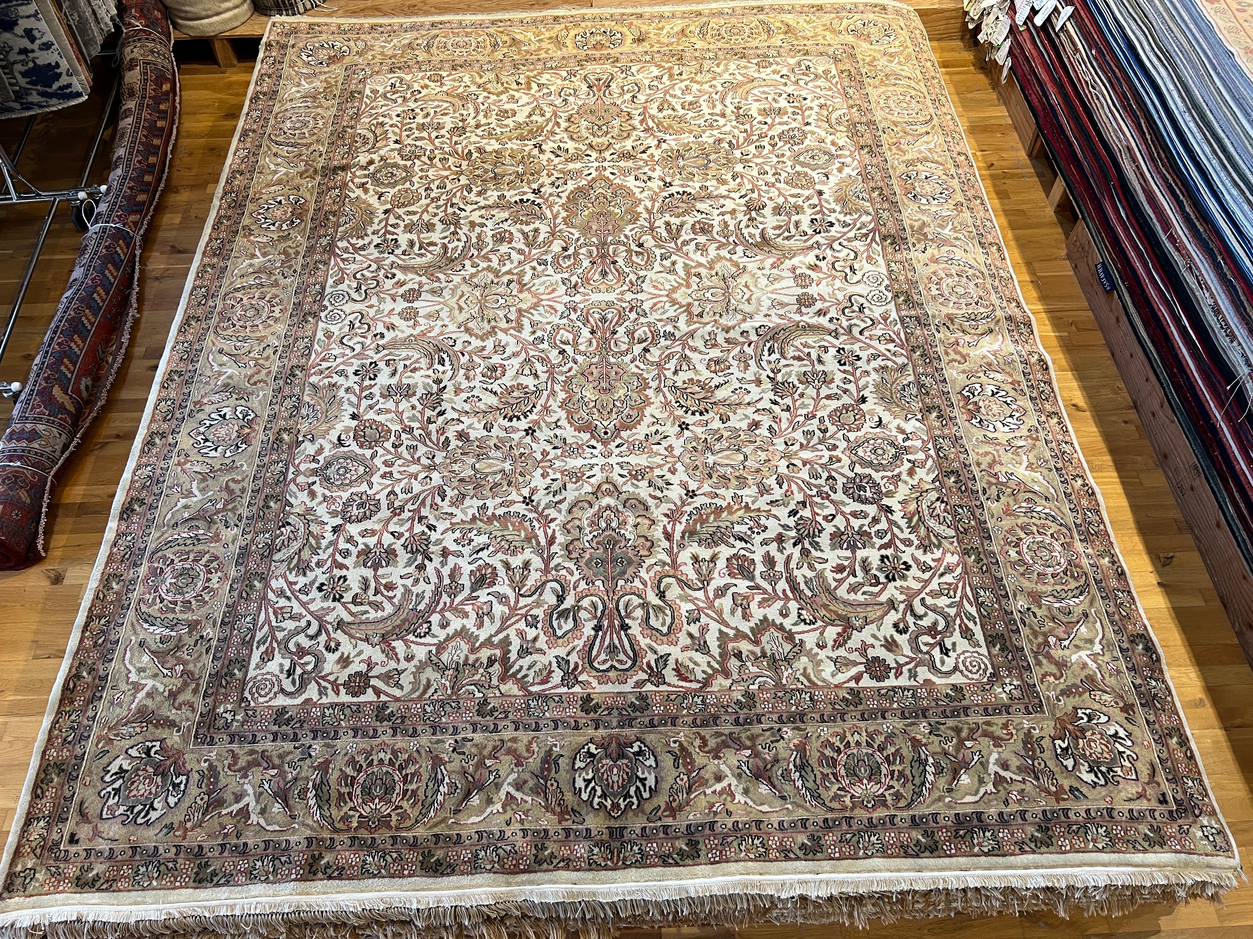 Tappeto Persiano Design/One Beige Floreale 9'x12 In condizioni Nuovo in vendita a Los Angeles, CA