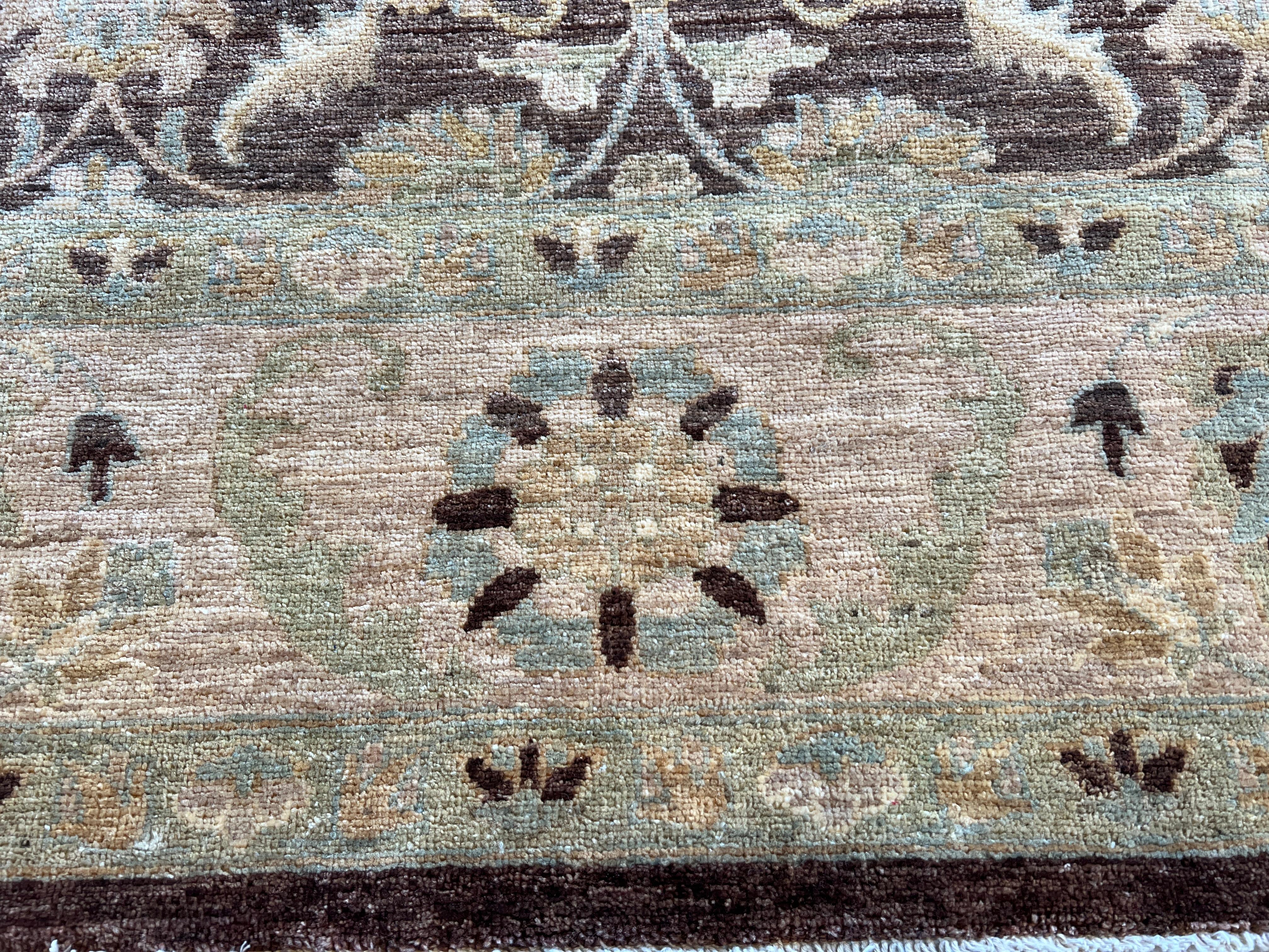 Tappeto floreale marrone Eleg dal design persiano 9'x12' in vendita 3