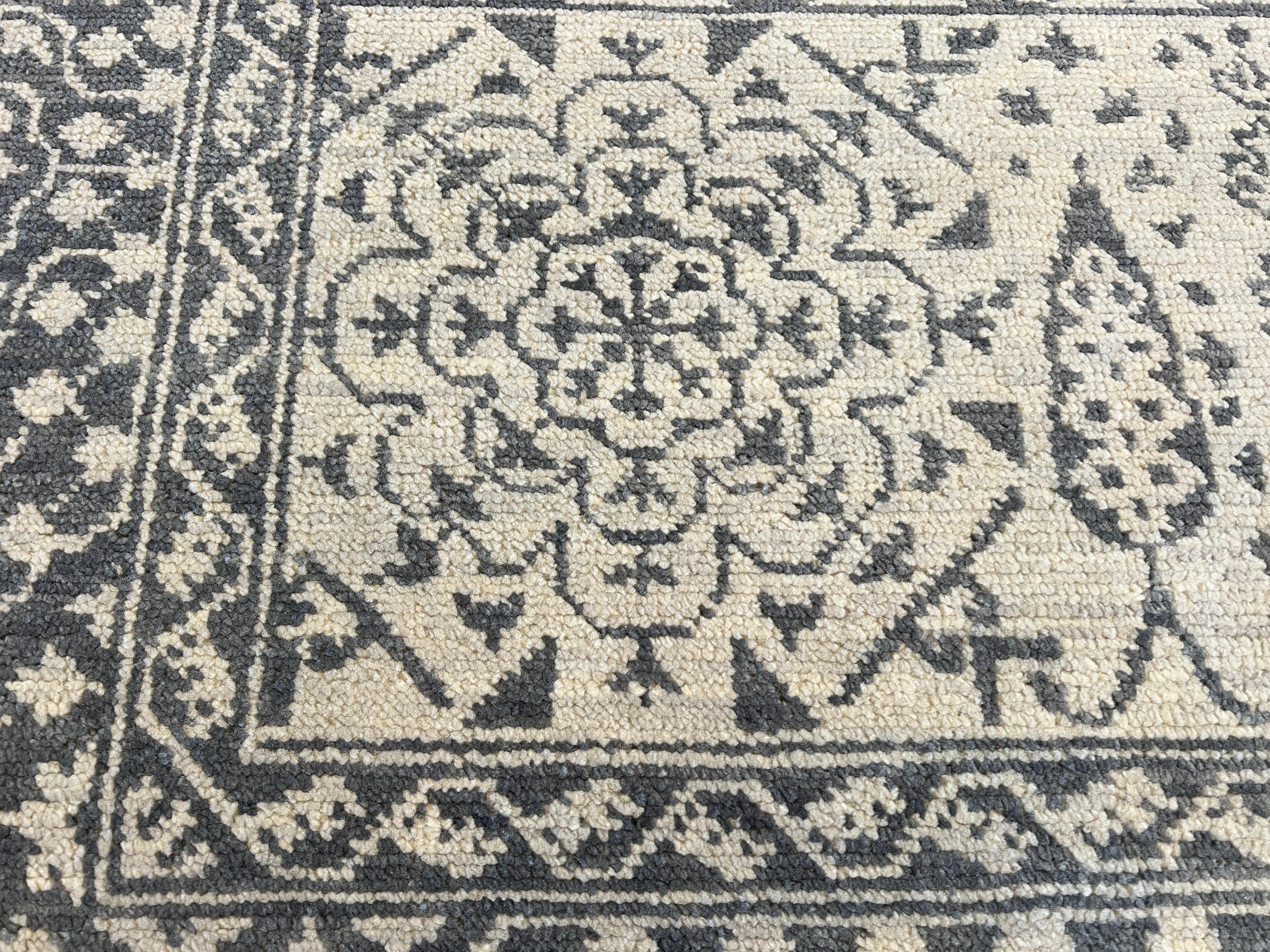 9'x12' Grauer geblümter Teppich im persischen Design (Handgeknüpft) im Angebot
