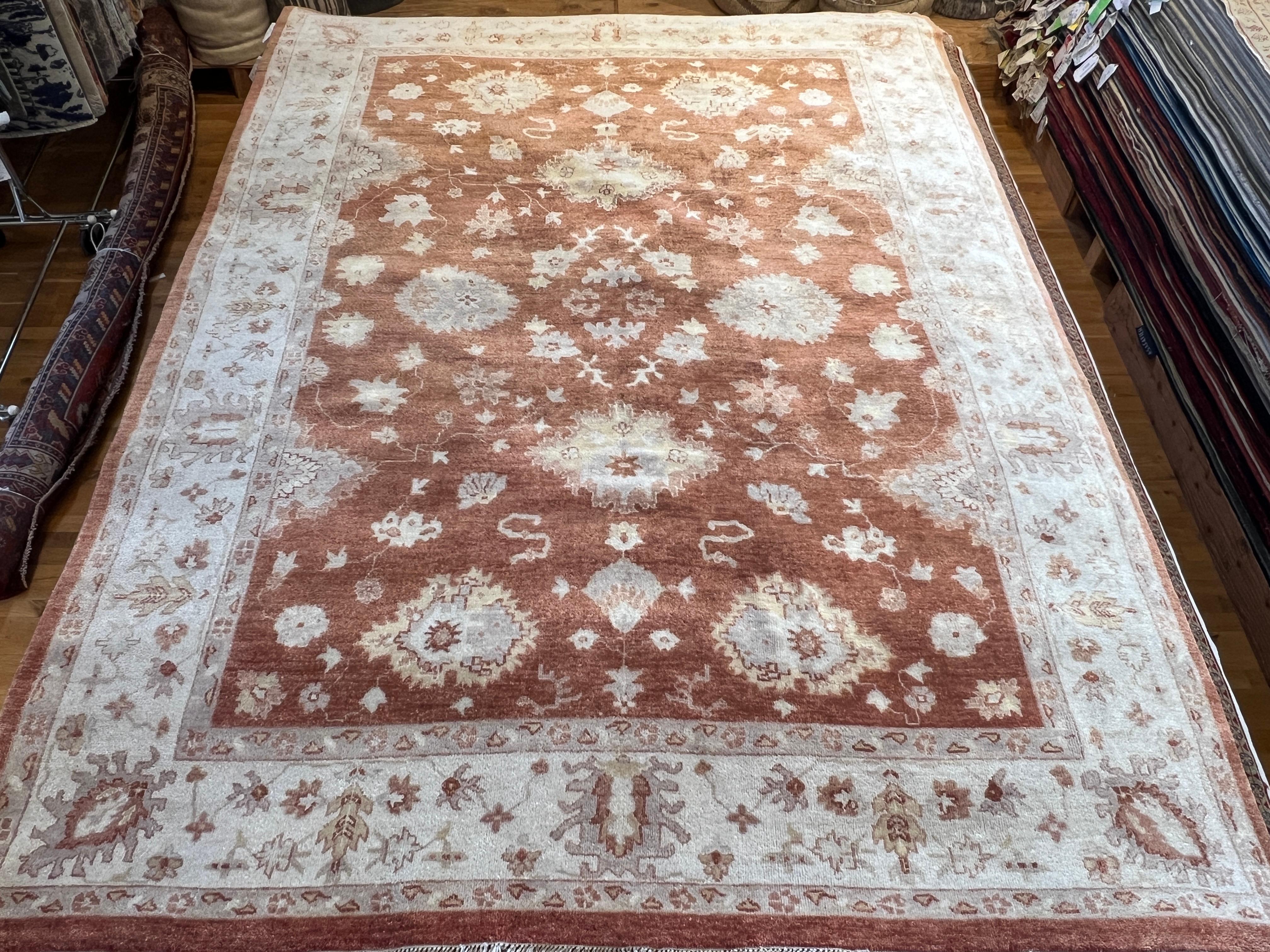 XXI secolo e contemporaneo Tappeto floreale 9'x12' Persian Design Tan in vendita