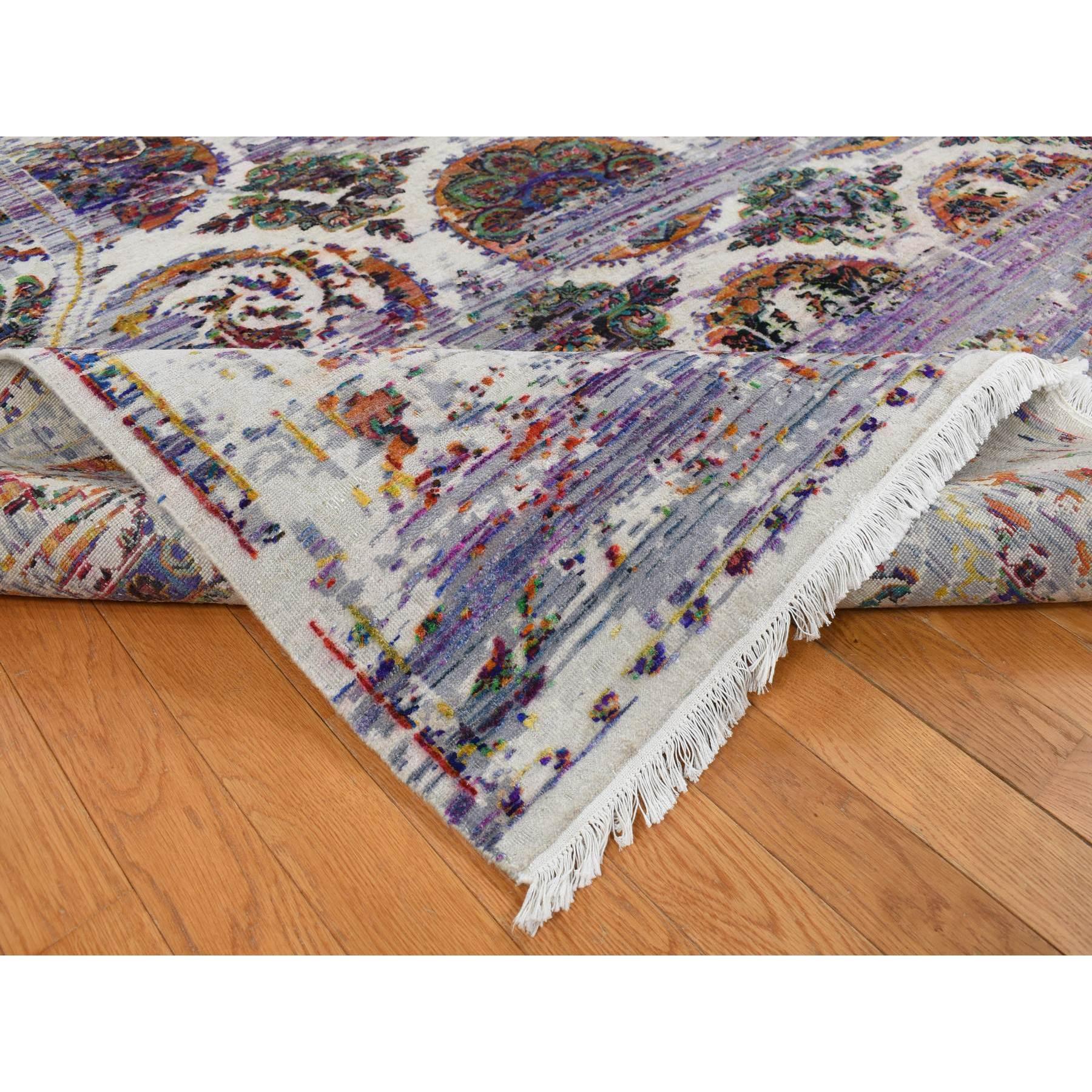 Annodato a mano 9'x12' Viola COLORFUL ERASED ROSSETS Seta e Lana annodati a mano Rugs in vendita