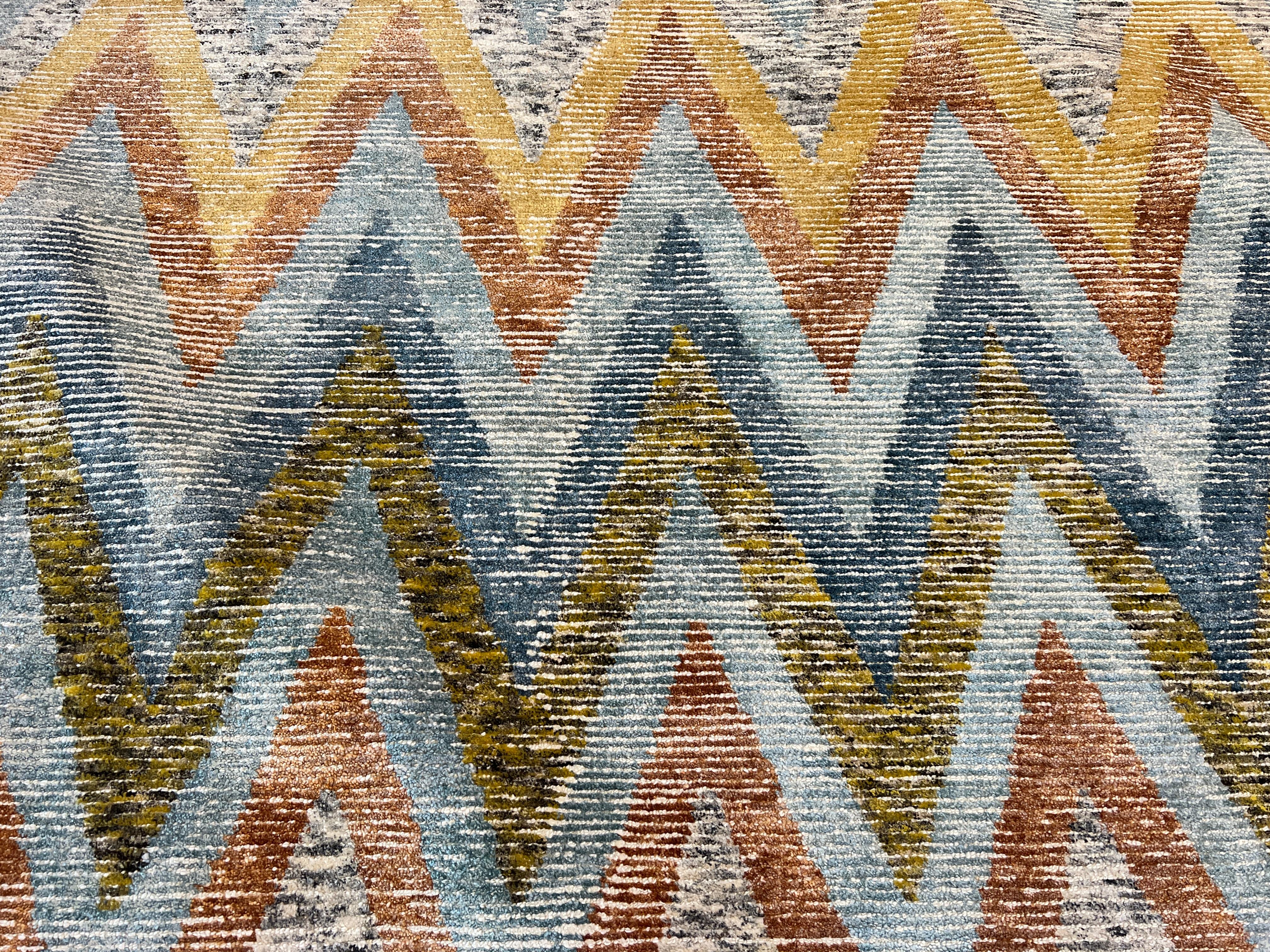 9'x12' Regenbogen Chevron-Teppich im Angebot 4