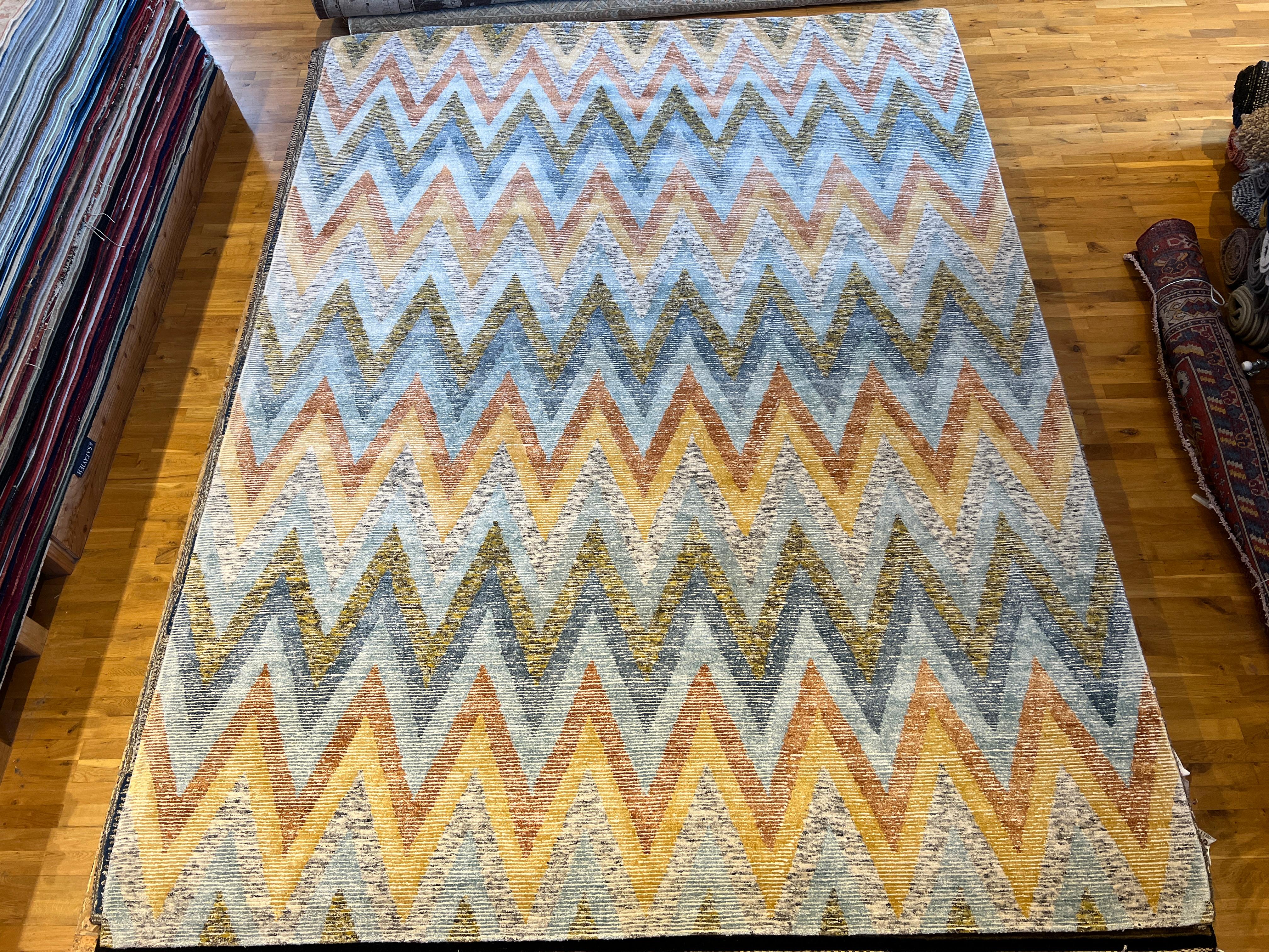 9'x12' Regenbogen Chevron-Teppich im Angebot 7