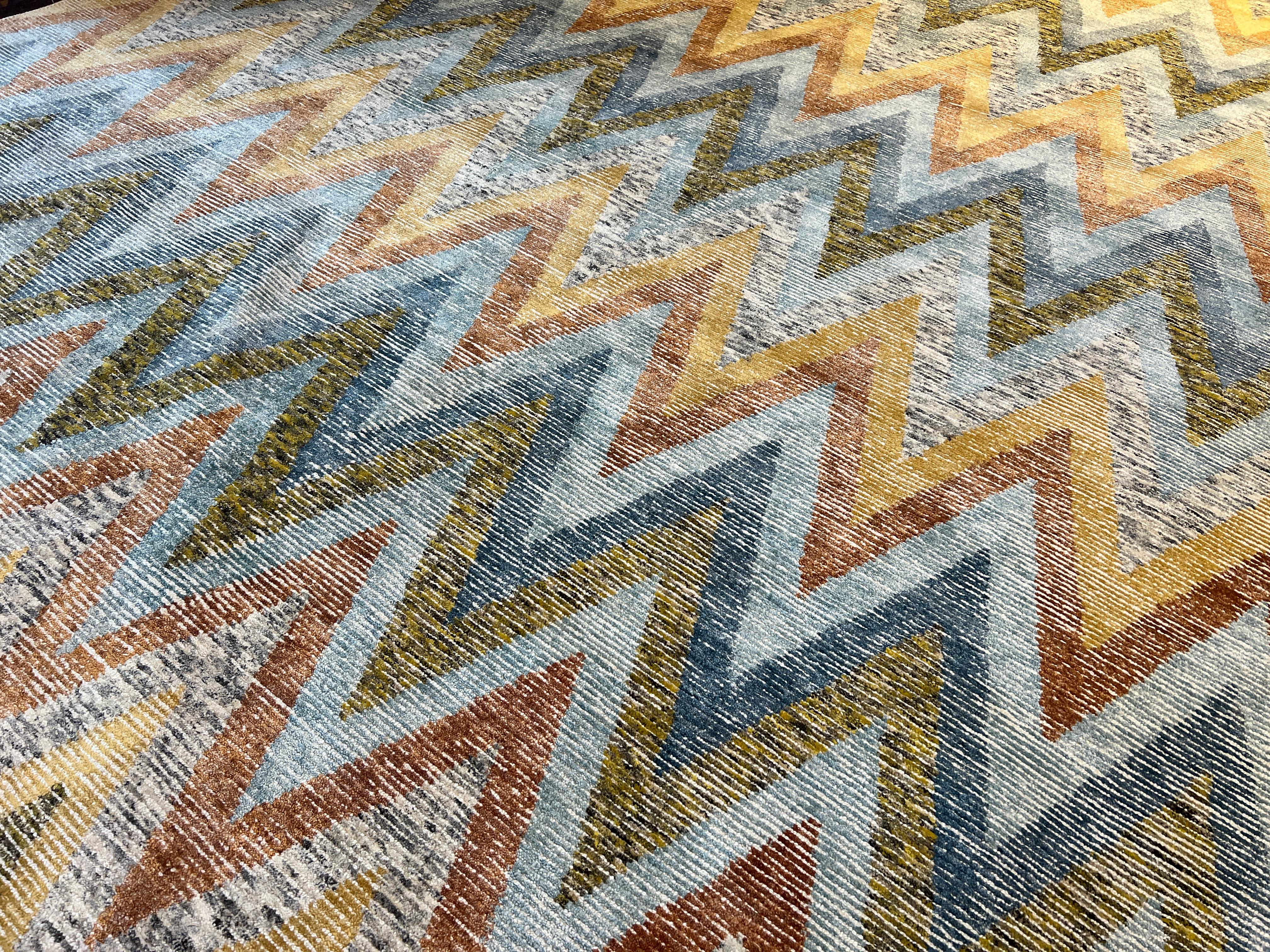 9'x12' Regenbogen Chevron-Teppich (21. Jahrhundert und zeitgenössisch) im Angebot