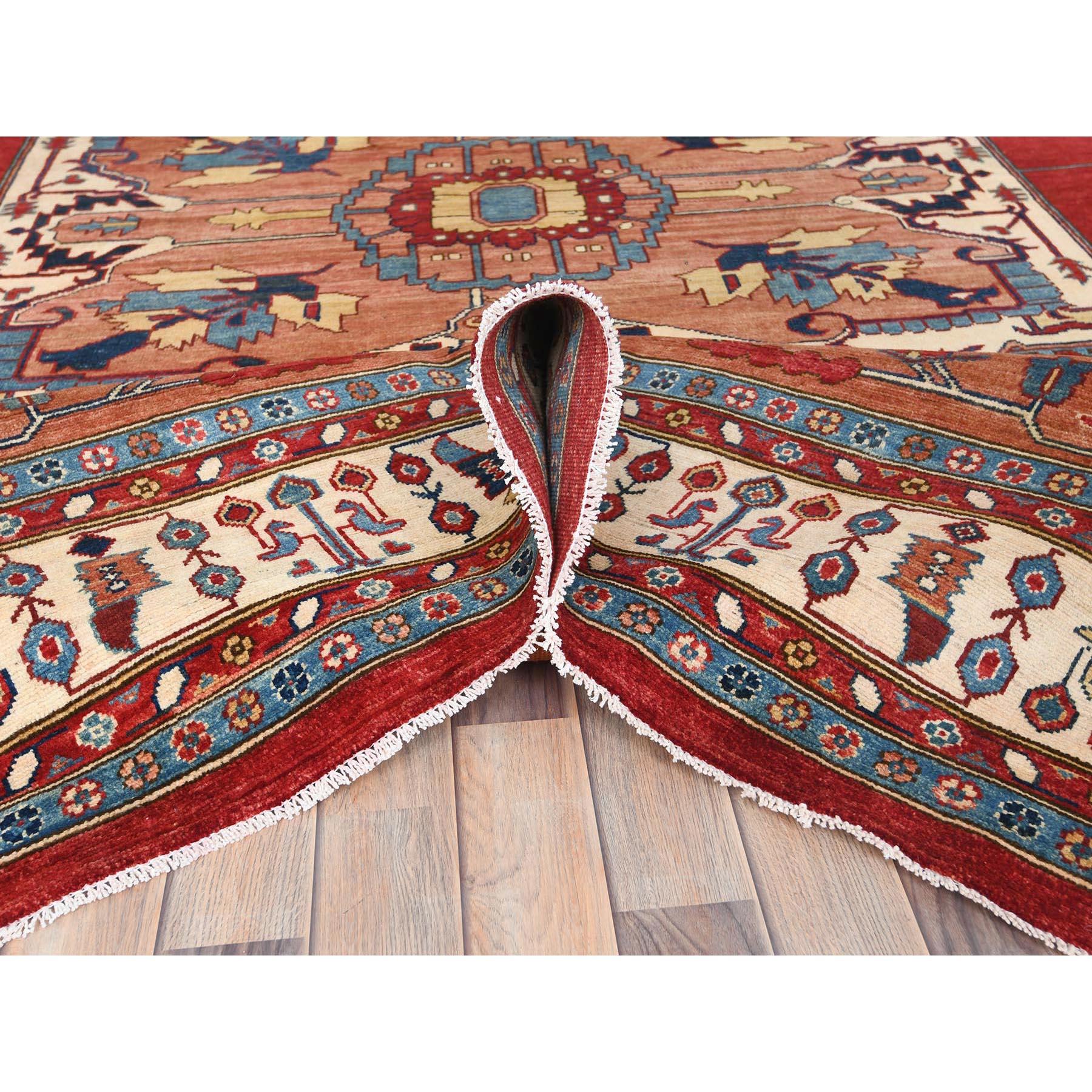 Alfombra afgana roja Peshawar de 9'x12' con diseño de campo abierto Lana natural anudada a mano en Nuevo estado para la venta en Carlstadt, NJ