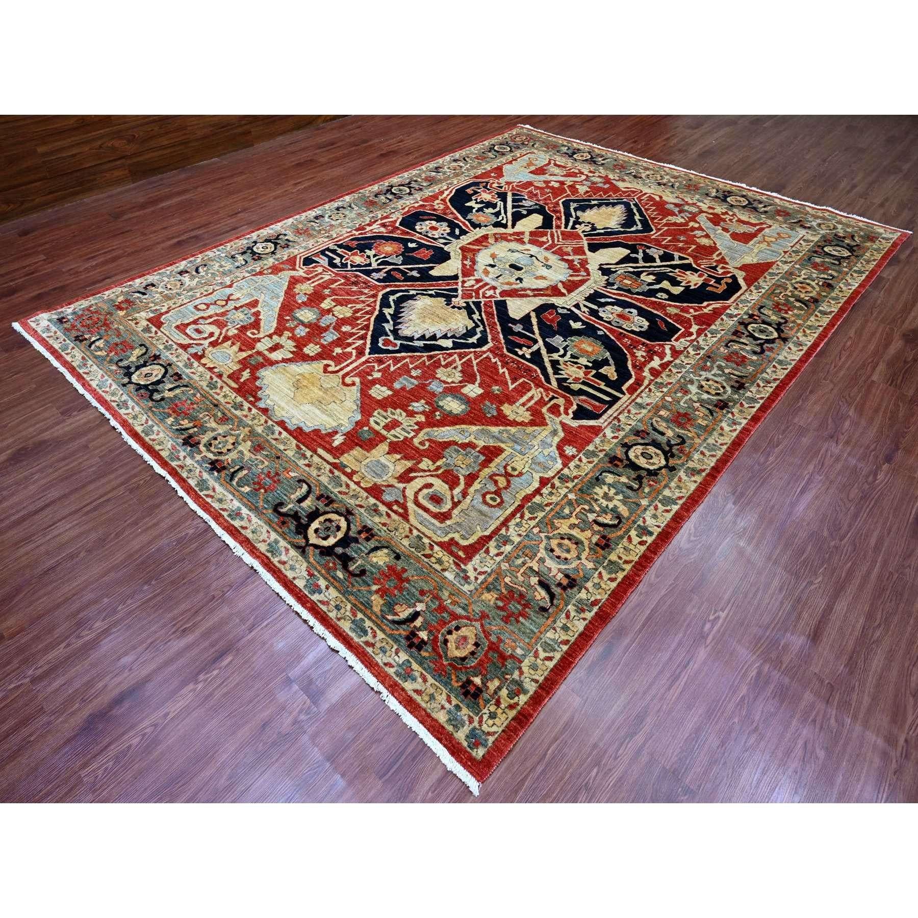 Heriz Serapi 9'x12' Rosso Serapi Heriz con disegno floreale annodato a mano in lana Tutti gli Oriental Rugs in vendita