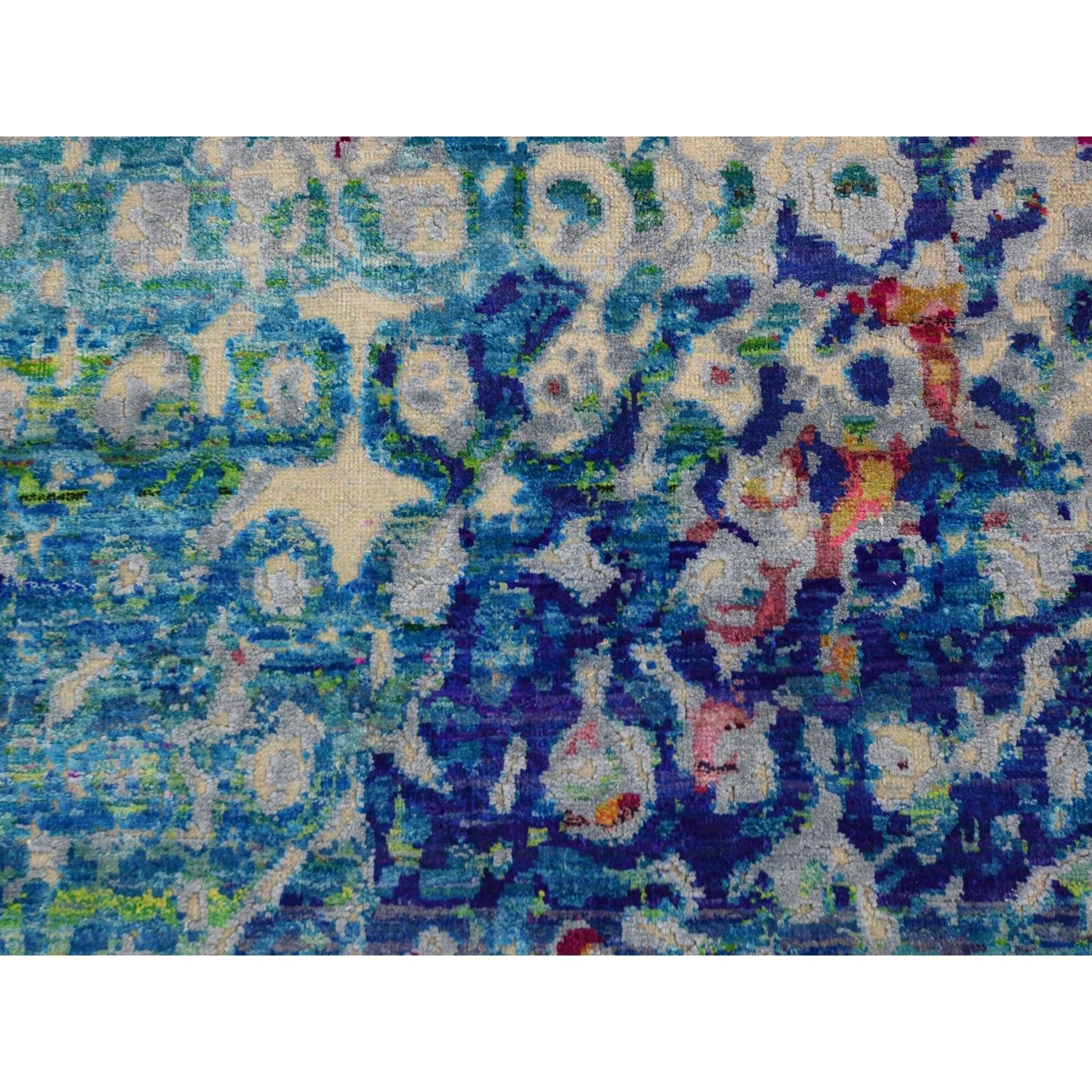 9'x12' THE PEACOCK, Tappeto orientale colorato in seta Sari annodato a mano in vendita 2