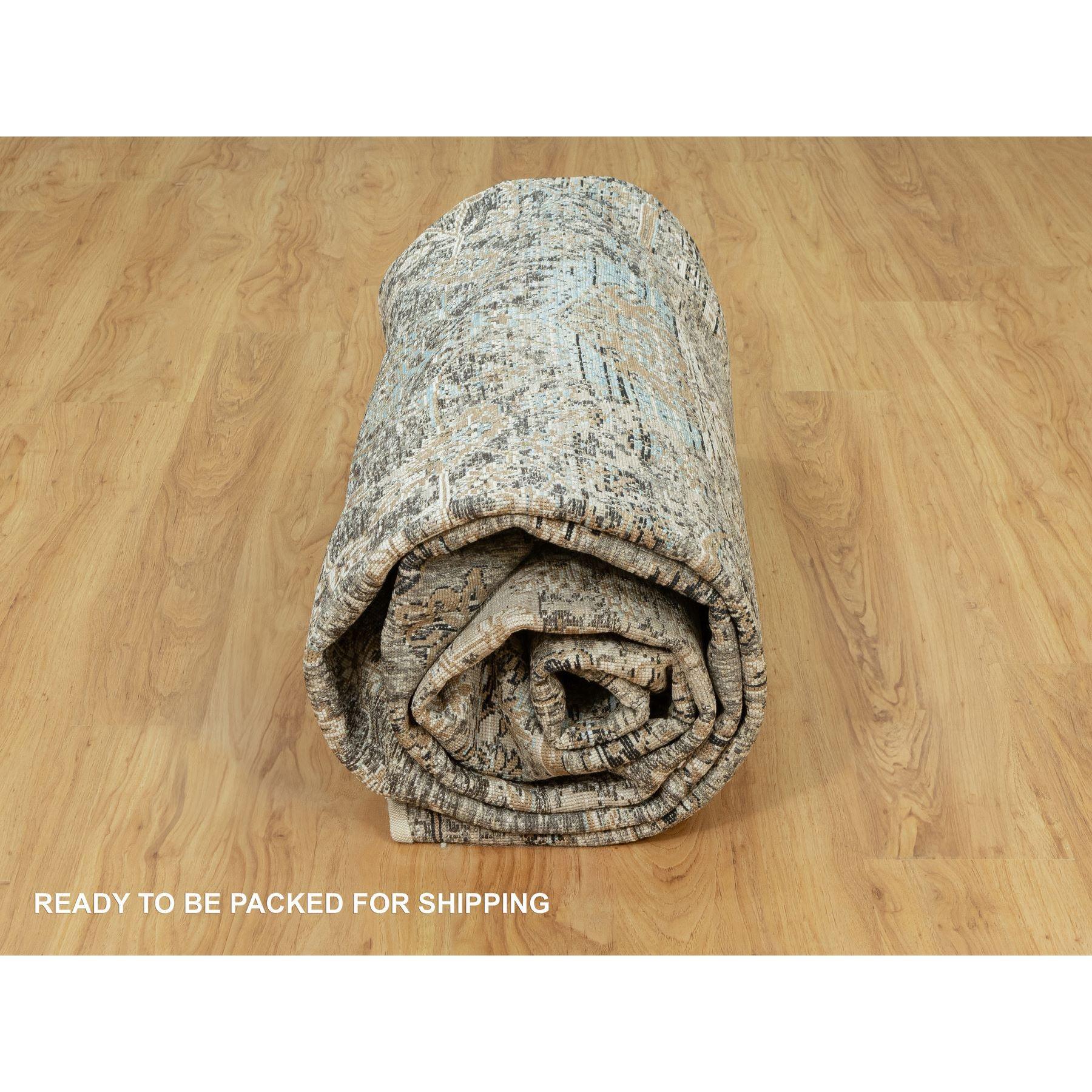 9'x12' Trafalgar Gray Tapis oriental en laine et soie noué à la main avec Erased Design en vente 1