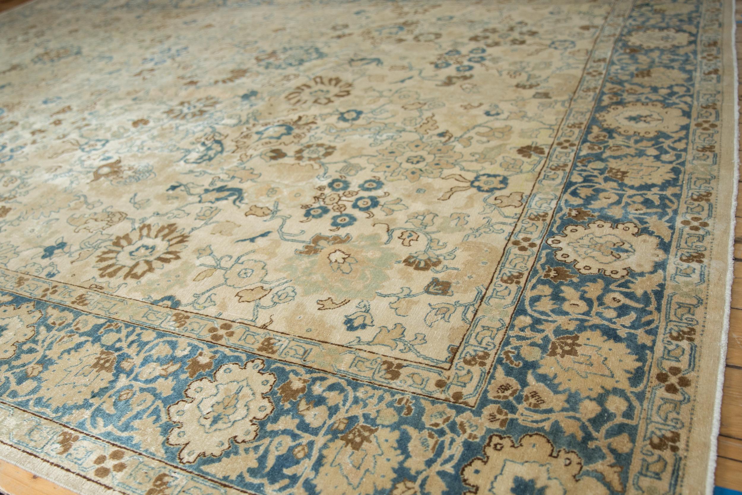 Vintage Distressed Tabriz-Teppich (Handgeknüpft) im Angebot