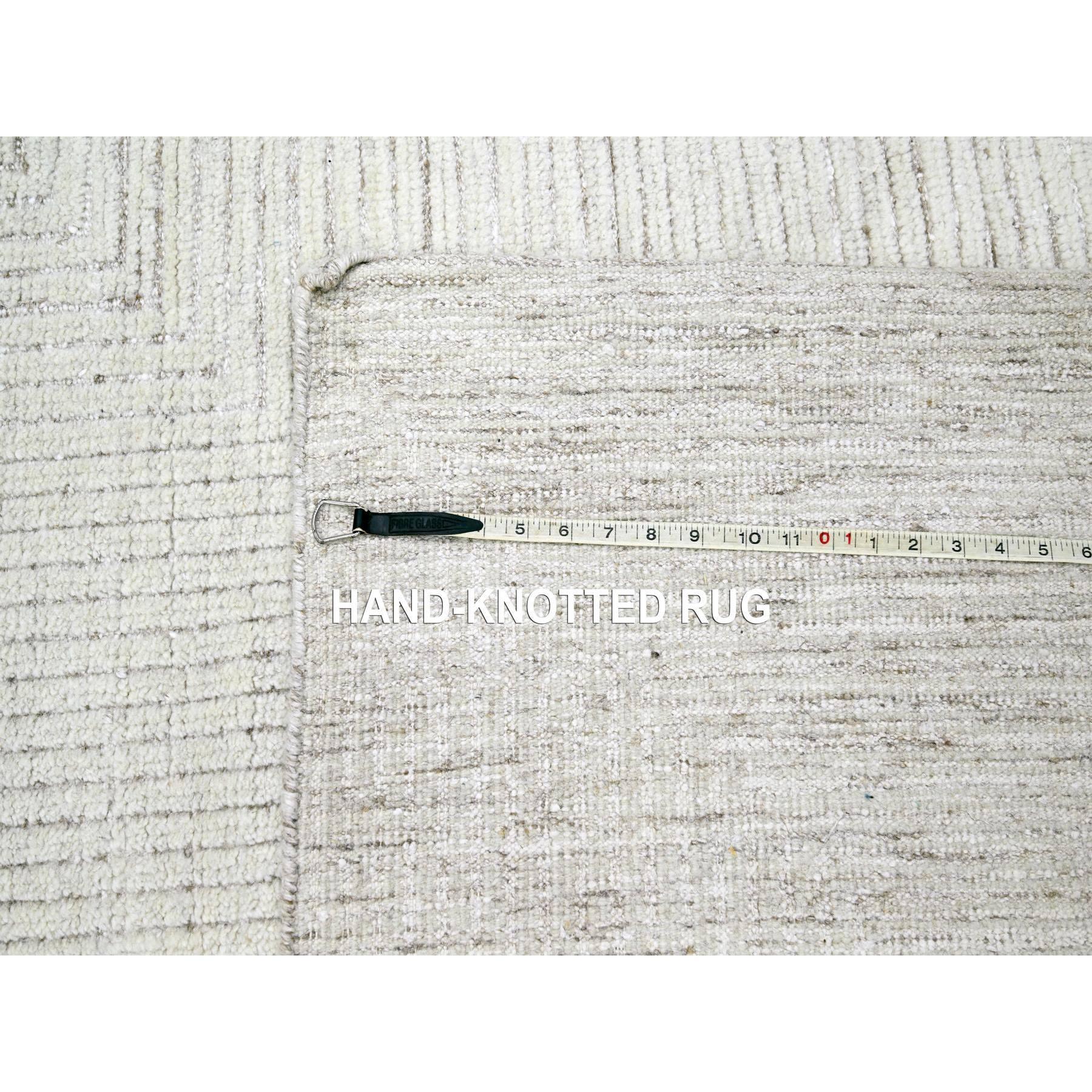 9'x12' Weiß Geometrisches Buntes Line Design 100% Wolle Handgeknüpft Teppich im Angebot 5