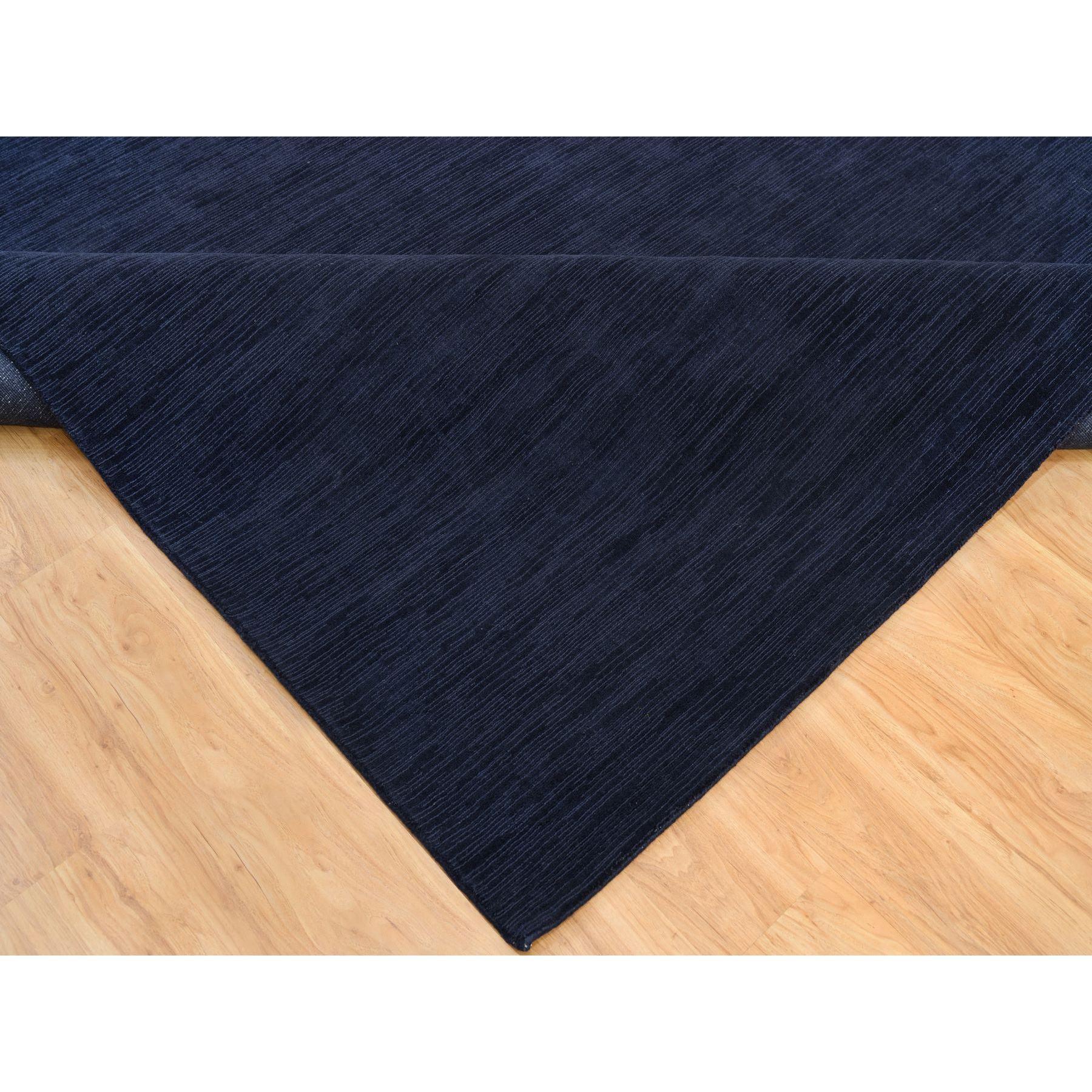 9'x12' Yankees Blue Plain Loom Knotted Wool and Plant Based Silk Oriental Rug In New Condition For Sale In Carlstadt, NJ
