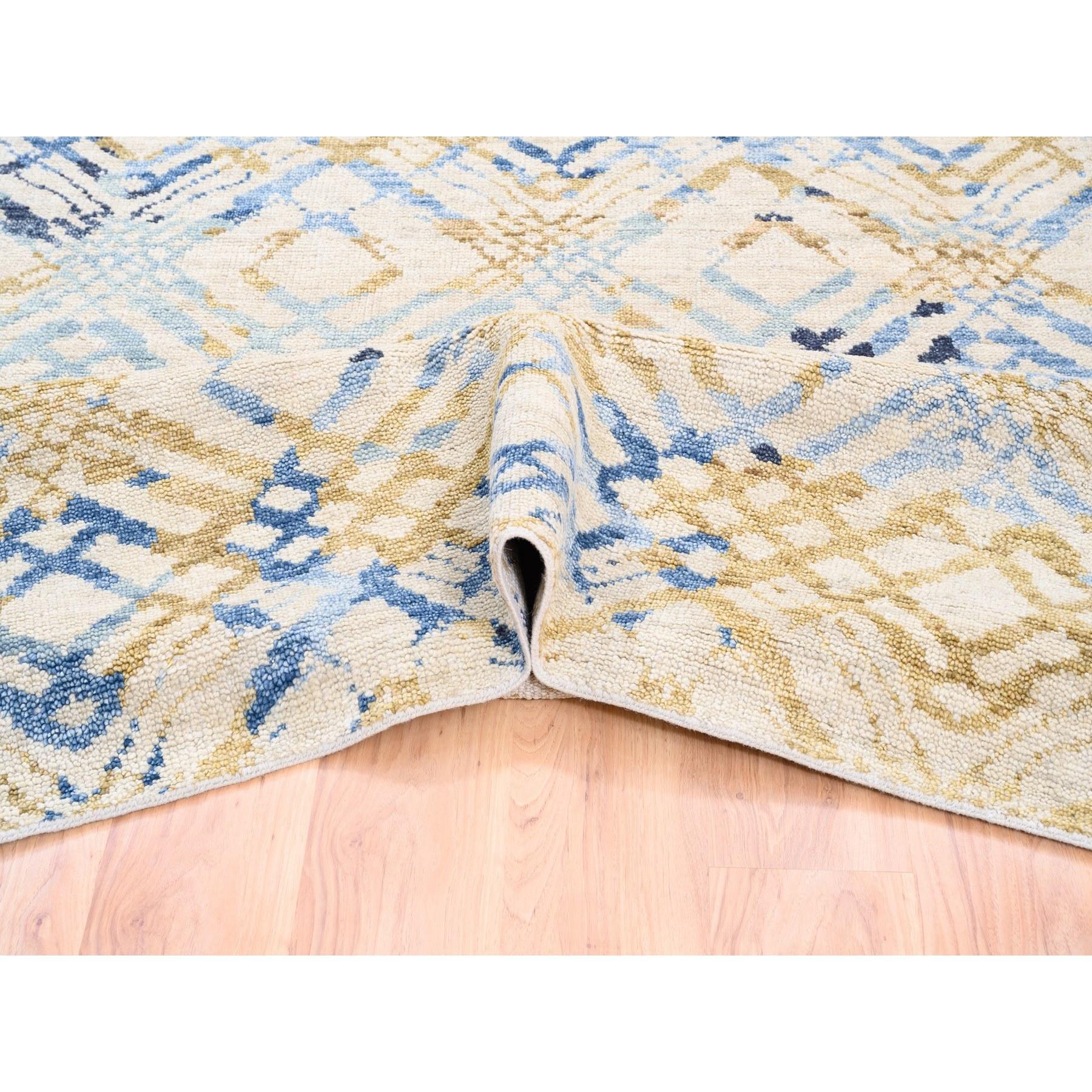 9'x12' Gelber und elfenbeinfarbener Supple Kollektion Moderner Teppich im ozeanischen quadratischen Design im Zustand „Neu“ im Angebot in Carlstadt, NJ