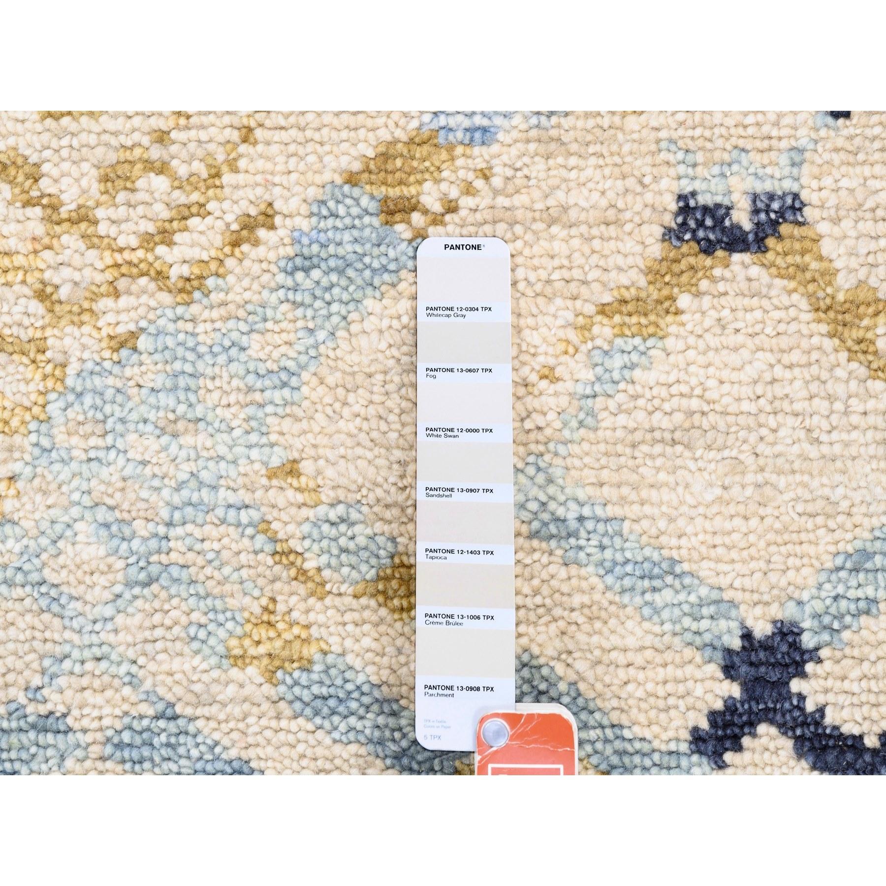 9'x12' Gelber und elfenbeinfarbener Supple Kollektion Moderner Teppich im ozeanischen quadratischen Design (Wolle) im Angebot