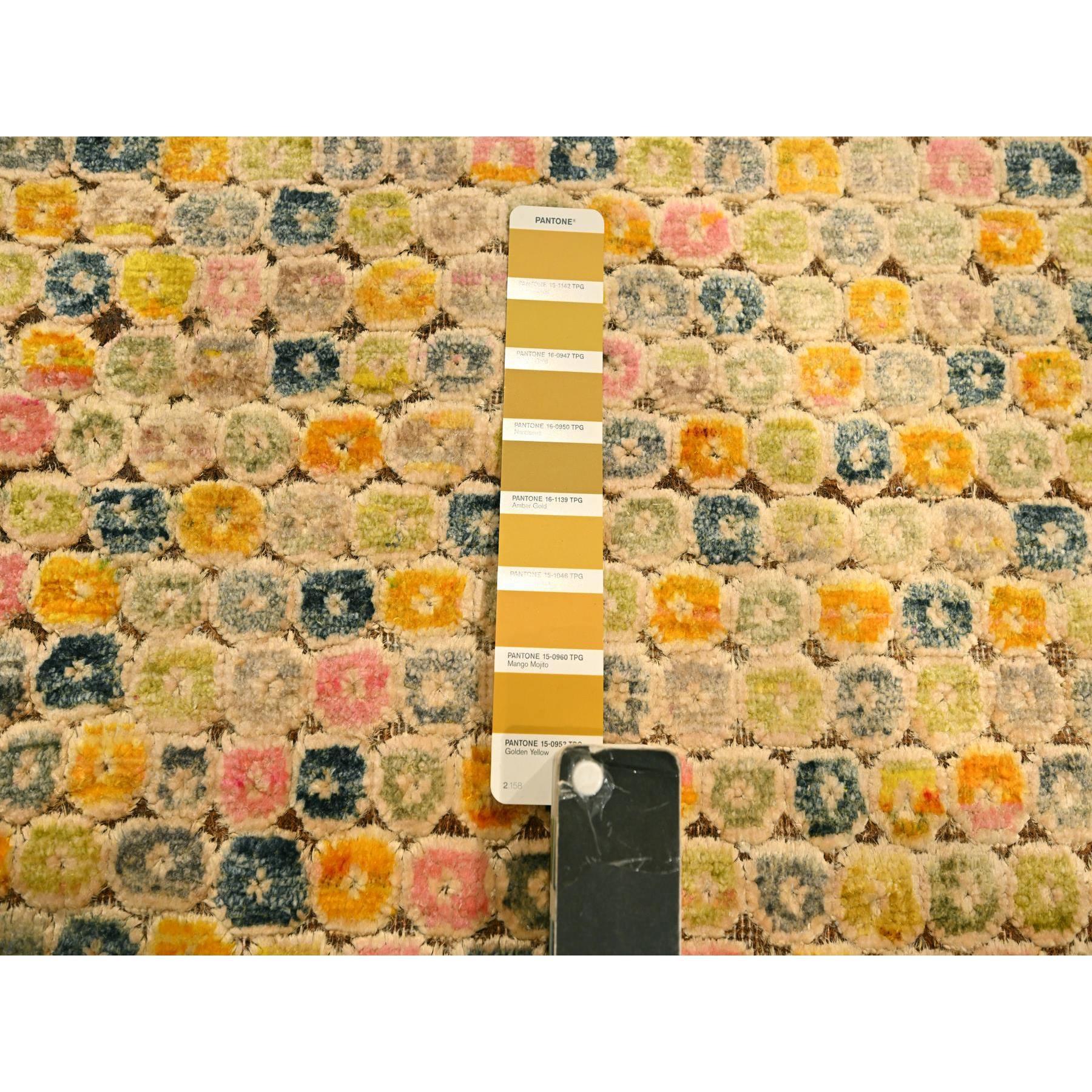Alfombra Oriental Anudada a Mano de Lana y Seda Amarillo Dorado THE BUTTONS 9'x12'2 Siglo XXI y contemporáneo en venta