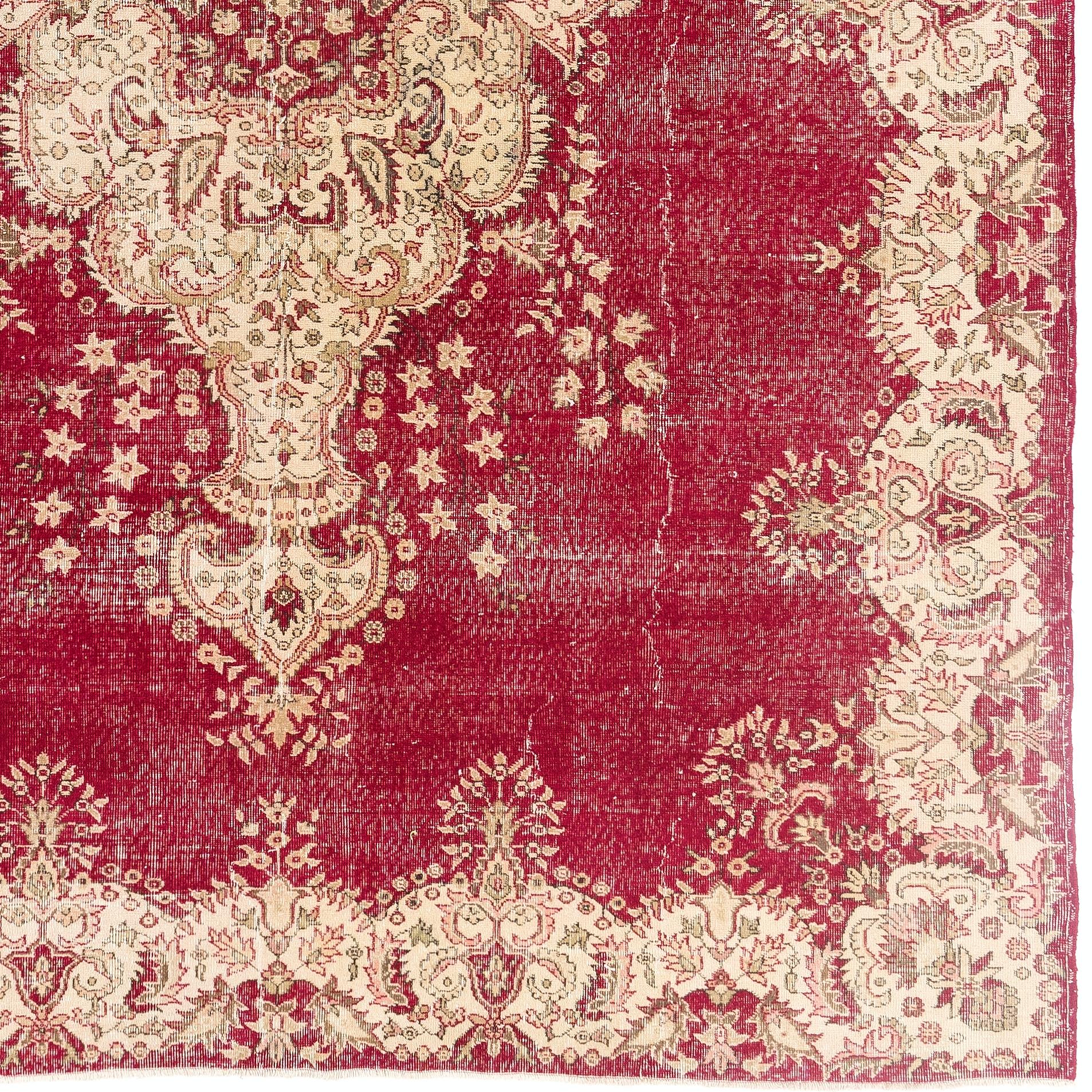 Hand-Woven 9x12.3 Ft Vintage Oriental Carpet. Traditional Turkish Wool Rug in Red and Beige For Sale