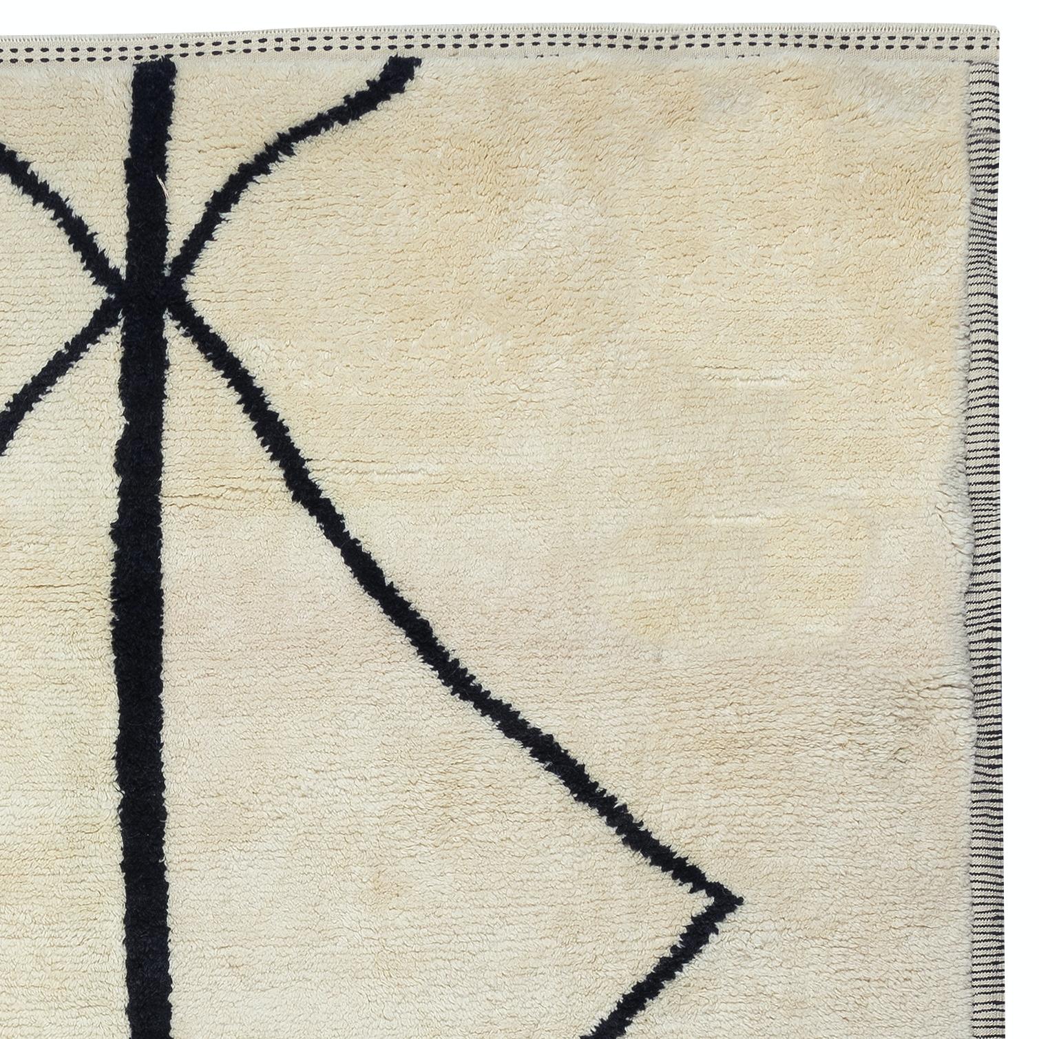 9x12.7 Ft Brand New Handmade Tulu Rug Made of 100% Natural Beige and Black Wool (Tapis Tulu fait à la main en laine beige et noire) Neuf - En vente à Spring Valley, NY