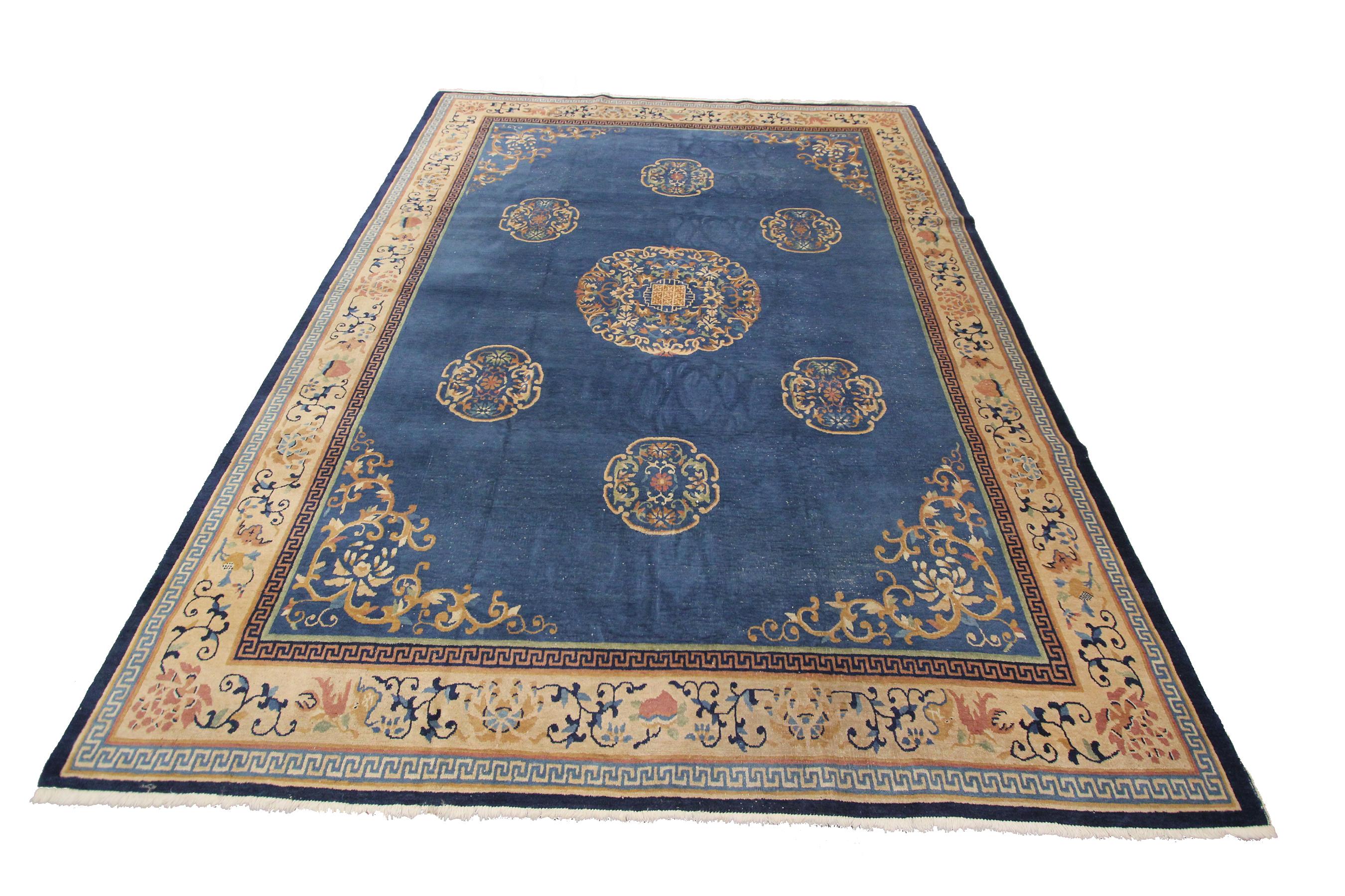 Antique Art Deco Chinese Rug Antique Chinese Rug Antique Art Deco Peking In Good Condition For Sale In New York, NY