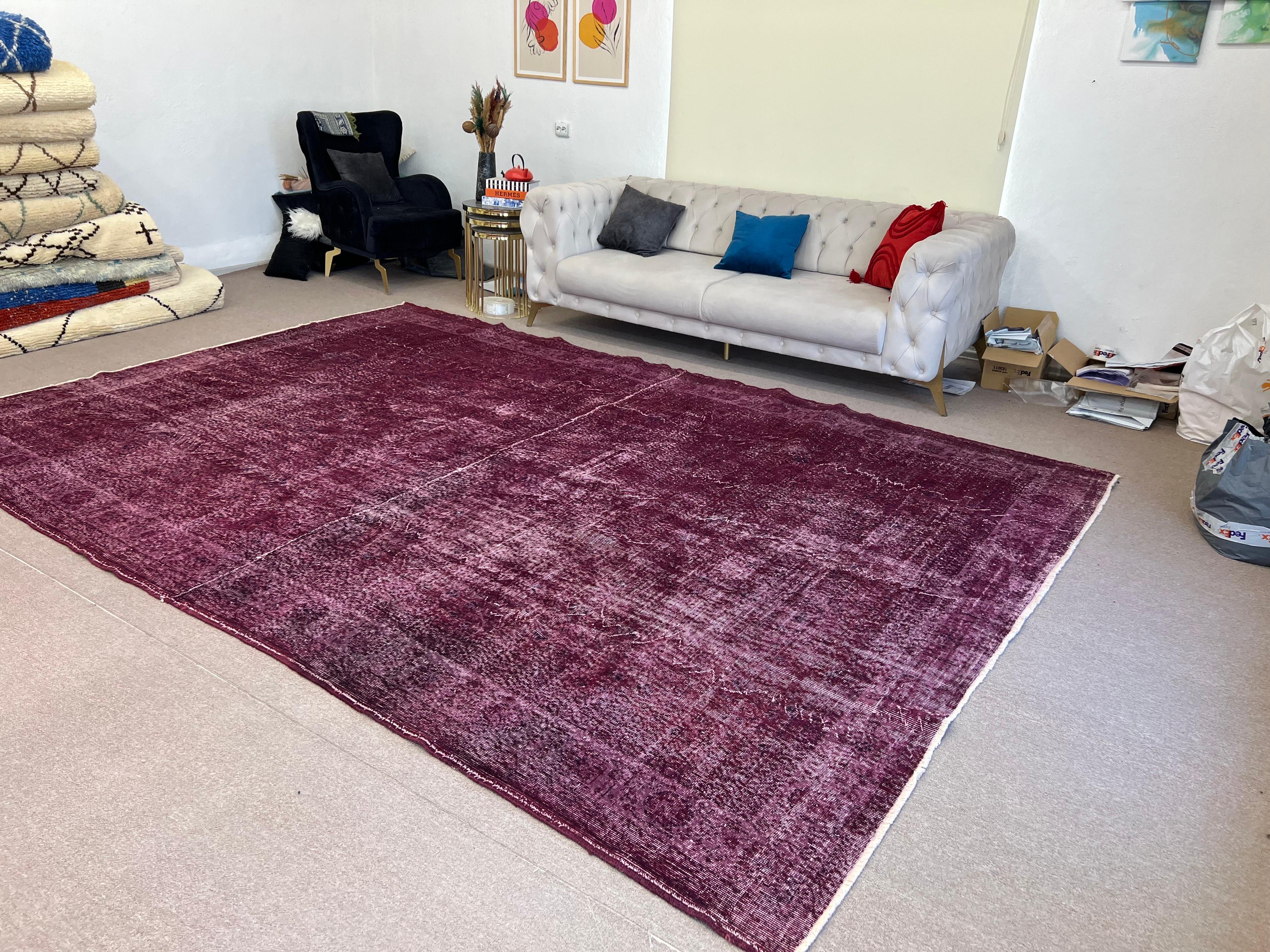 9x13 Ft Handmade Turkish Large Rug in Burgundy Red. Great 4 Modern Interiors For Sale 5