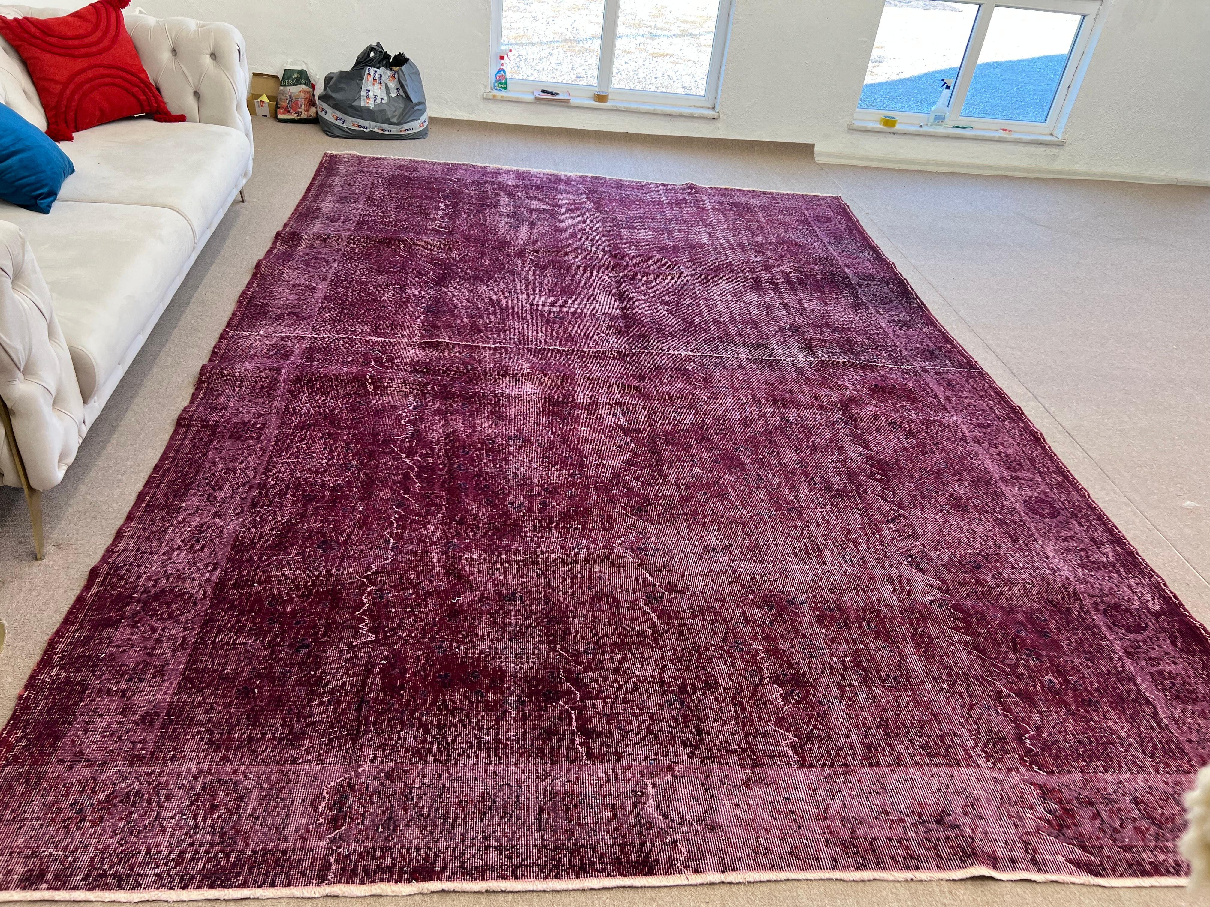 Wool 9x13 Ft Handmade Turkish Large Rug in Burgundy Red. Great 4 Modern Interiors For Sale