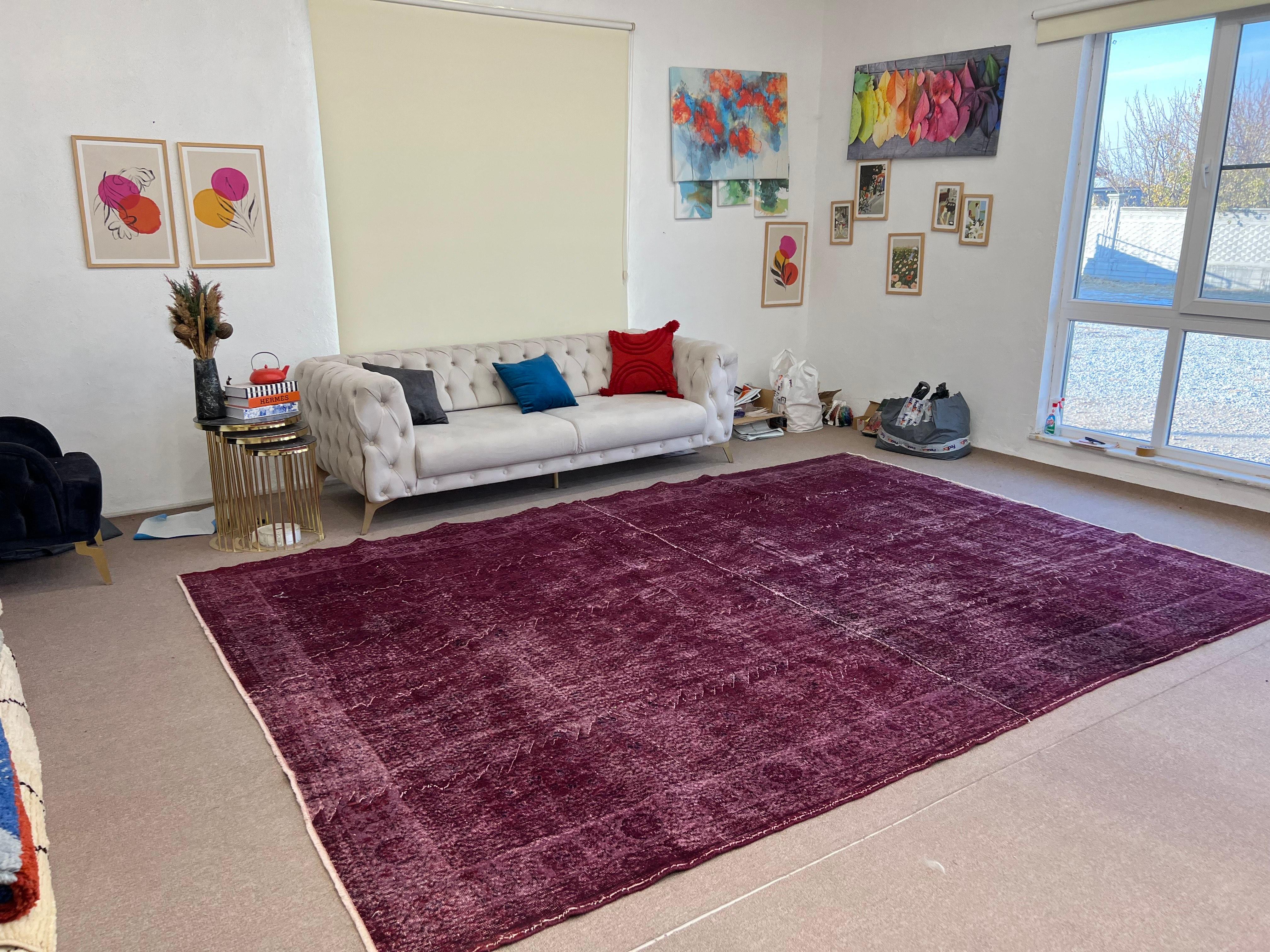 9x13 Ft Handmade Turkish Large Rug in Burgundy Red. Great 4 Modern Interiors For Sale 3