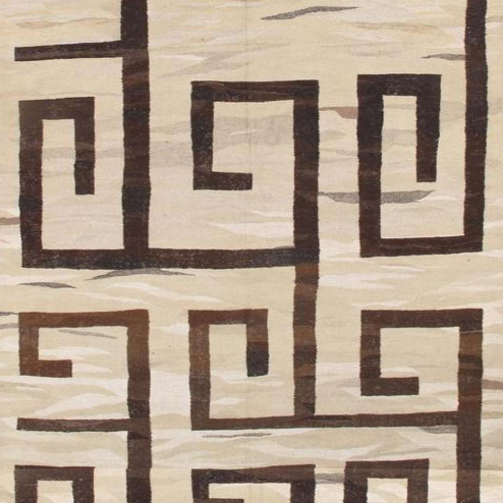 Tissé à la main 9x16 Ft Greek Key Design FlatWeave Kilim Rug. Fabriqué en fils de chanvre naturel d'époque en vente