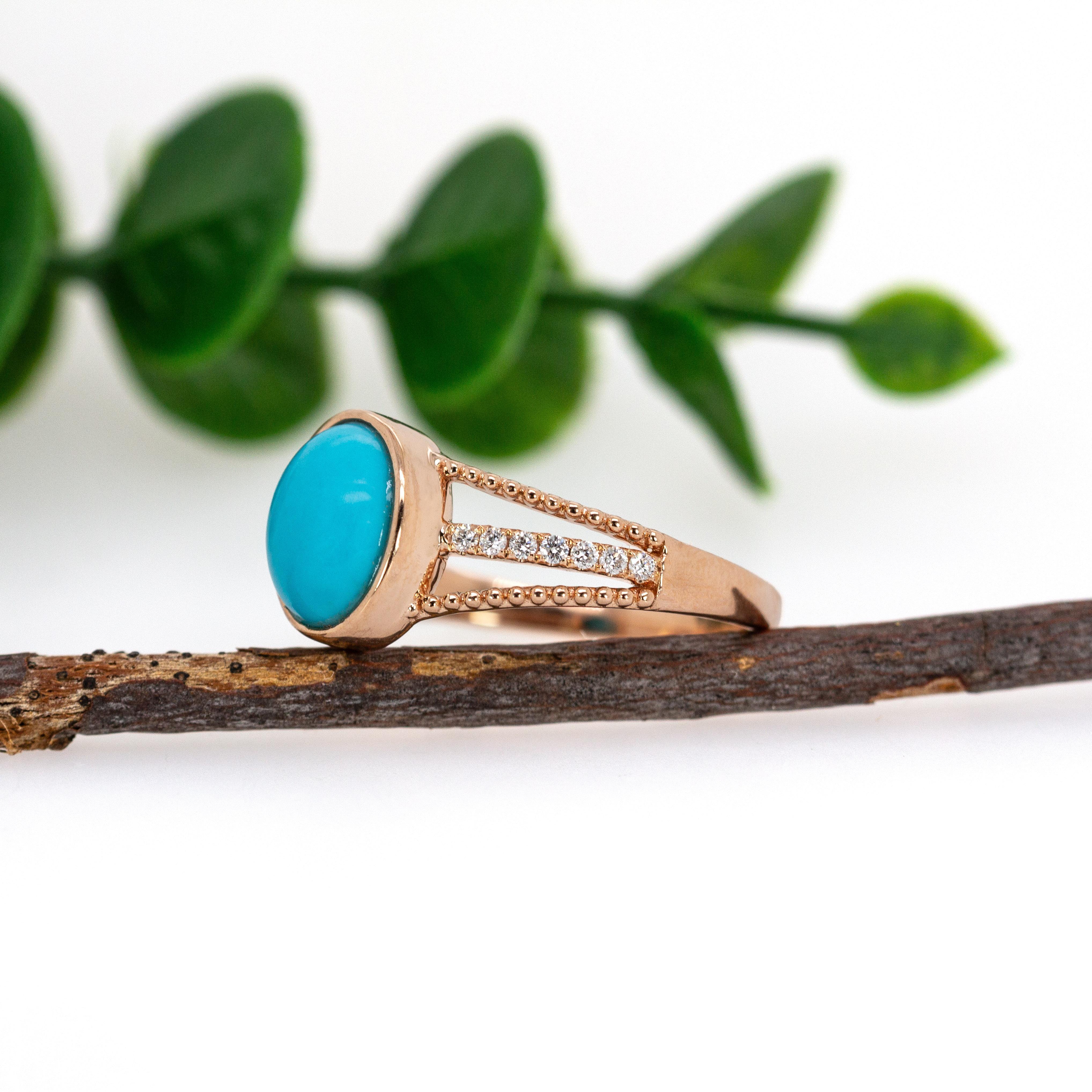 Oval Cut 9x7mm, 1.8cts Arizona Sleeping Beauty Turquoise Ring with Diamonds in 14K Gold For Sale