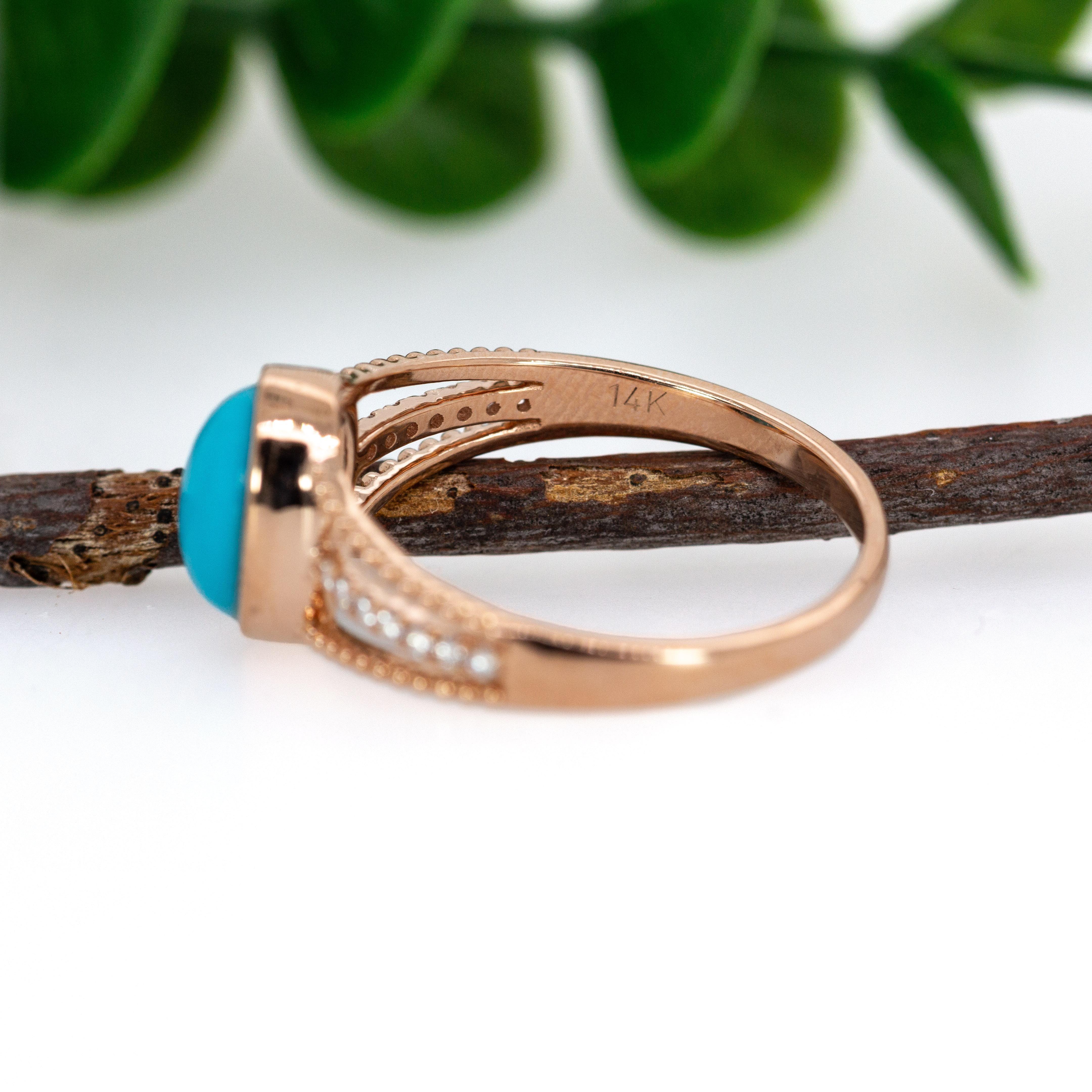 9x7mm, 1.8cts Arizona Sleeping Beauty Turquoise Ring with Diamonds in 14K Gold In New Condition For Sale In Columbus, OH