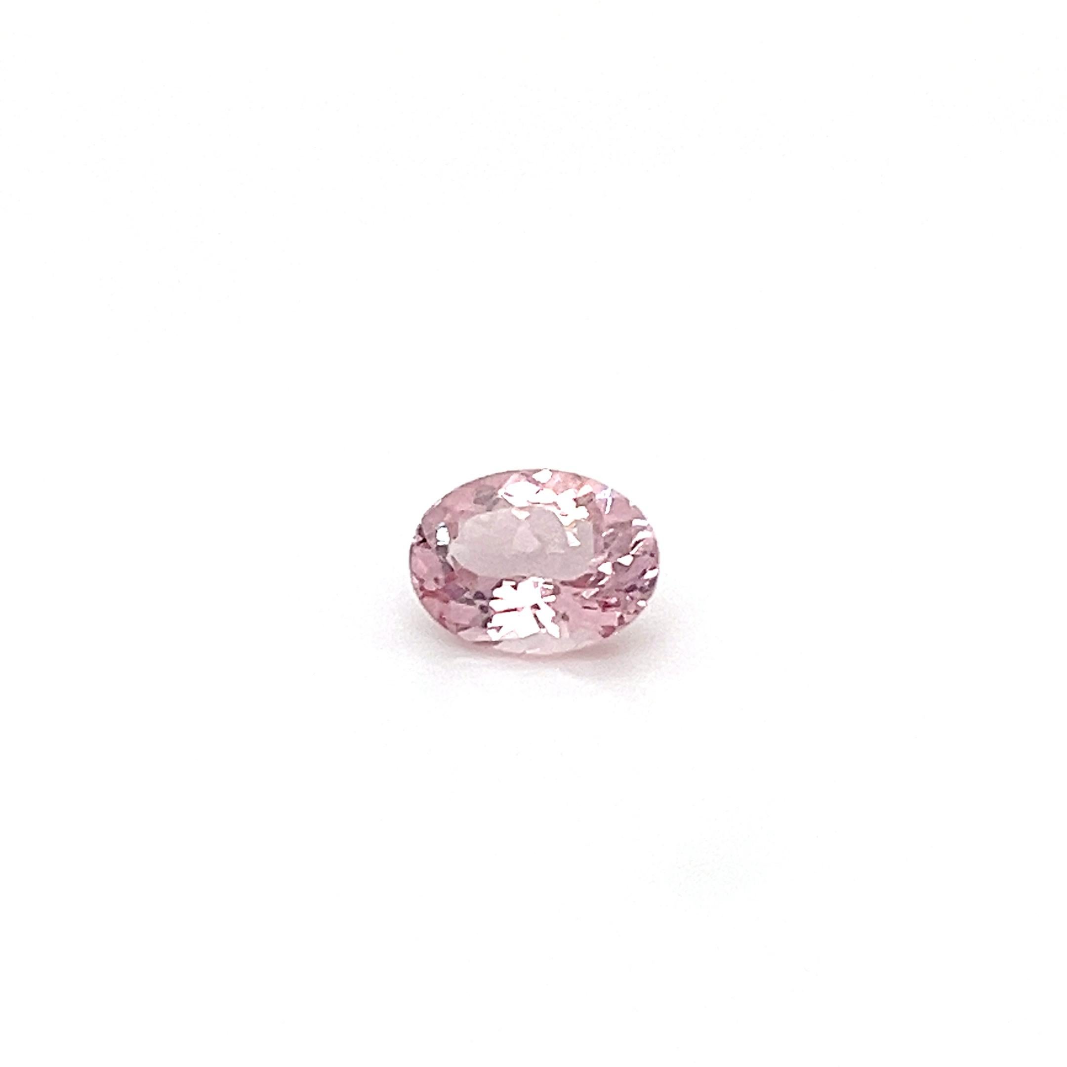 9x7mm Oval Faceted Cut Natural Pink Morganite Loose Gemstone AAA Grade Morganite In New Condition For Sale In New York, NY