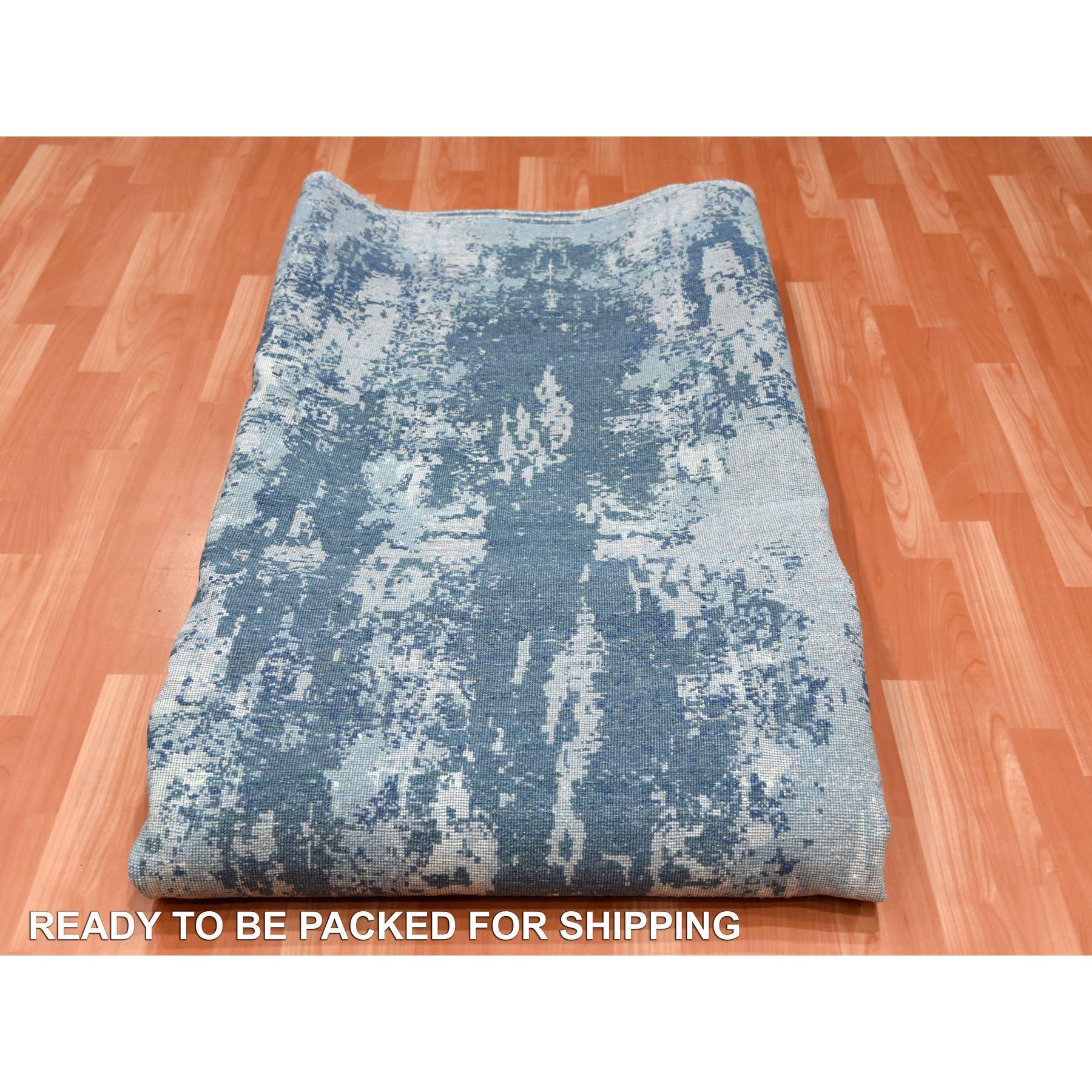 9'x9' Blau handgeknüpftes abstraktes Design Reine Seide und Wolle Runde Teppich im Angebot 3