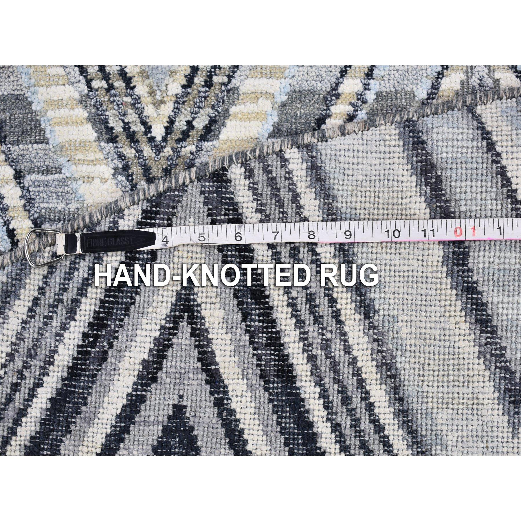 9'x9' Grau Chevron Design strukturierte Wolle und reine Seide handgeknüpft Runde Teppich im Angebot 6