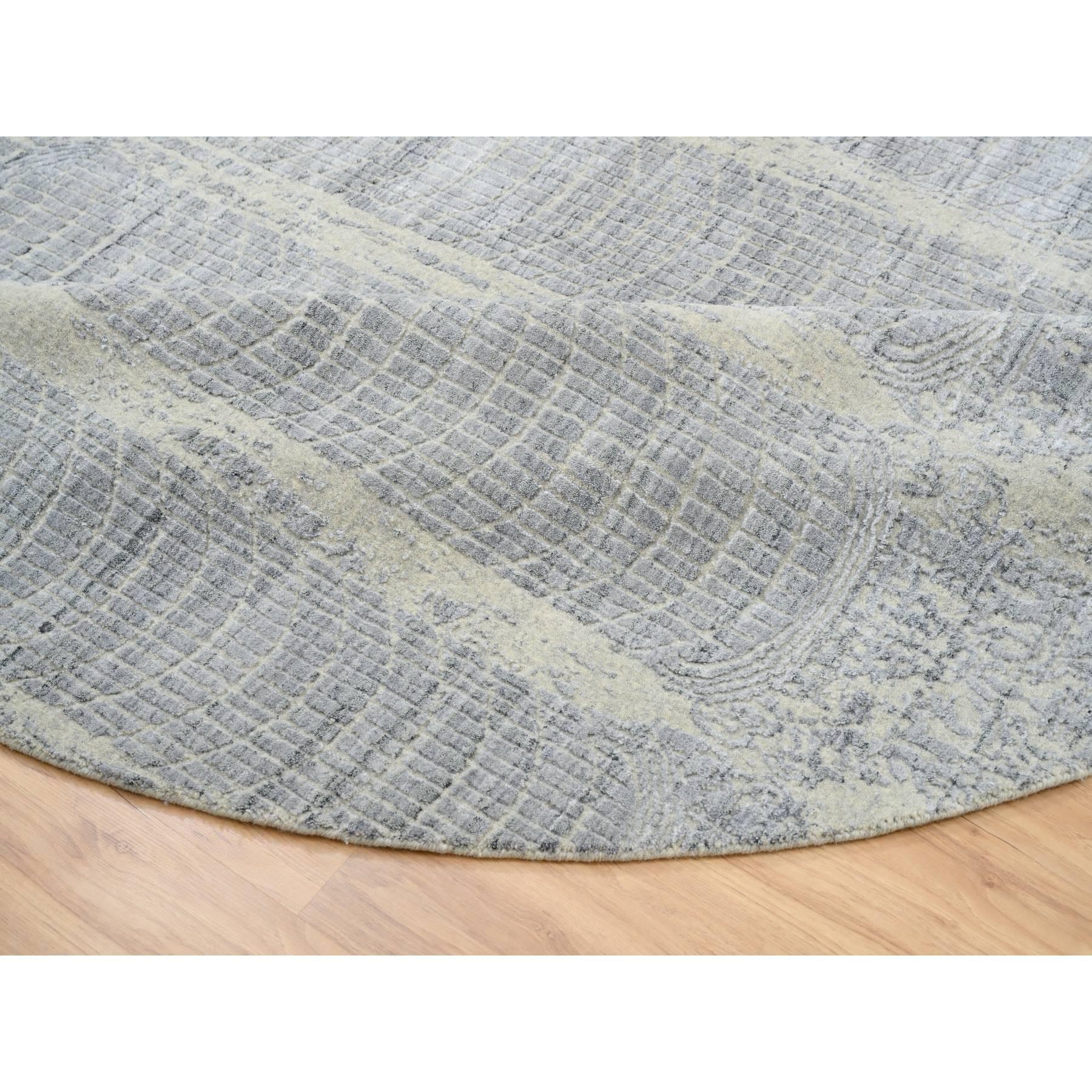 9'x9' Grau Ton in Ton Transitional Erased Design Jacquard Hand Loomed Rug (21. Jahrhundert und zeitgenössisch) im Angebot