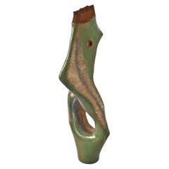 𝘐𝘯𝘩𝘢𝘣𝘪𝘵𝘦𝘥 𝘎𝘳𝘦𝘦𝘯 by Aidé R. C. R. (Sculpture polychrome verte)