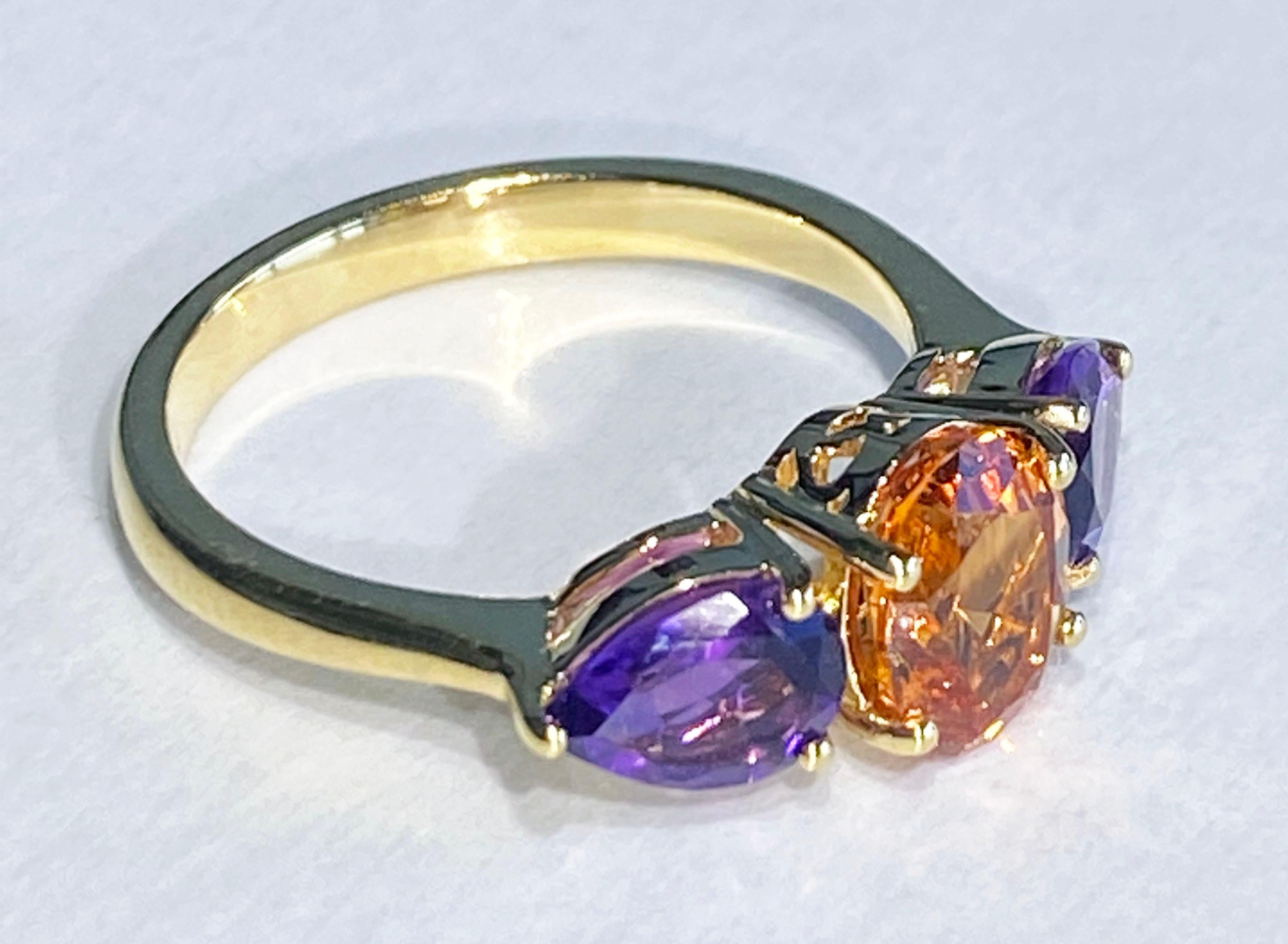 Ring aus 14-karätigem Gelbgold mit Mandarin-Granat und Amethyst (Zeitgenössisch) im Angebot