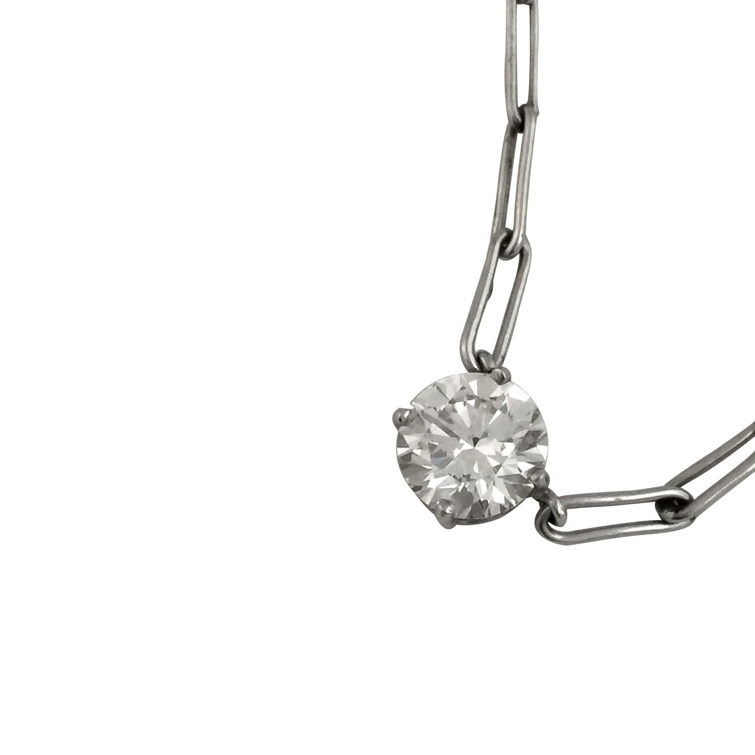 Round Cut Diamond necklace set with a 1.50 Carat Brilliant-Cut E VVS1.