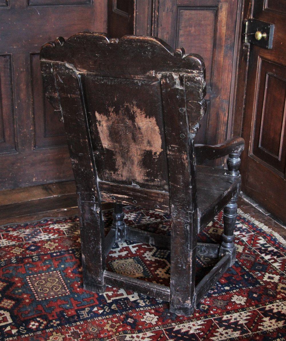 A 16th CENTURY OAK WAINSCOT CHAIR DATED 1539 For Sale 1