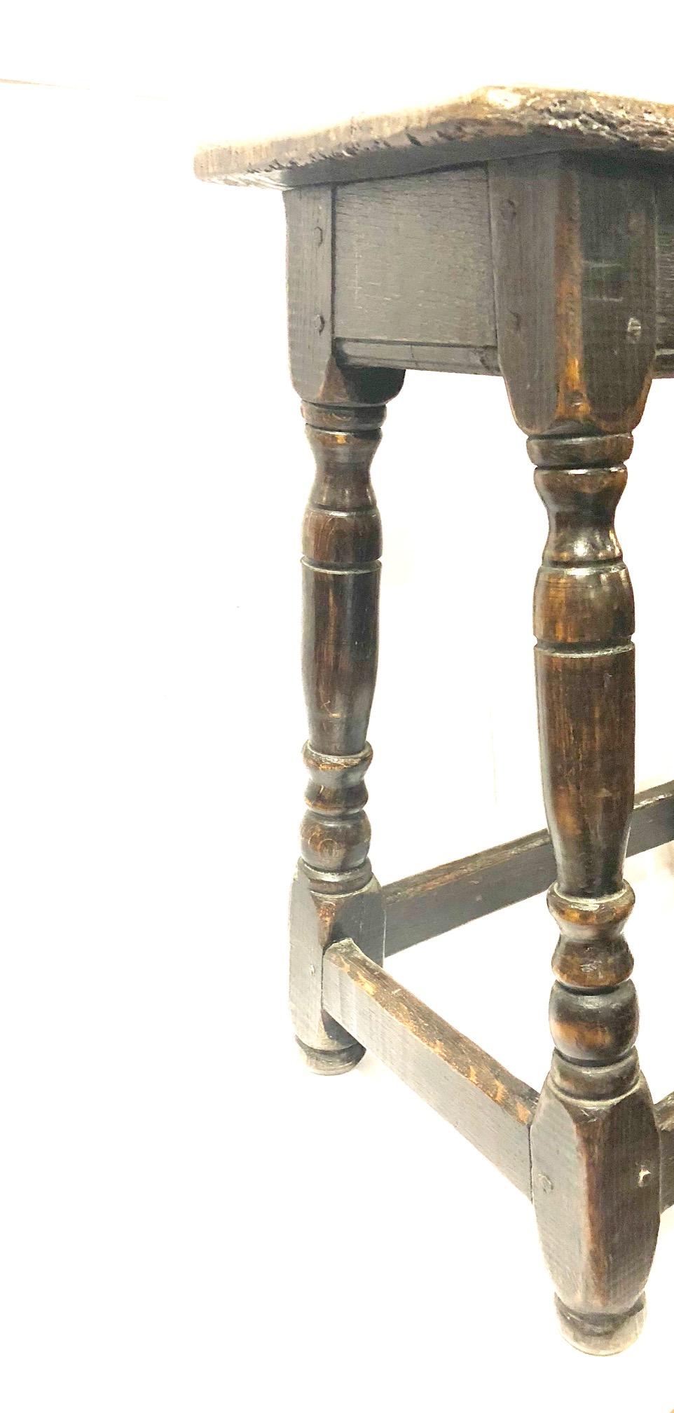 A 17th Century Charles II Oak Joint Stool In Good Condition For Sale In Armadale, Victoria