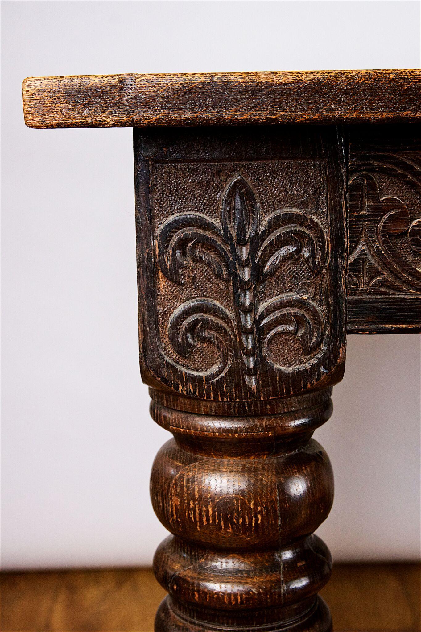 17th Century English Carved Oak Refectory Table, circa 1680 5