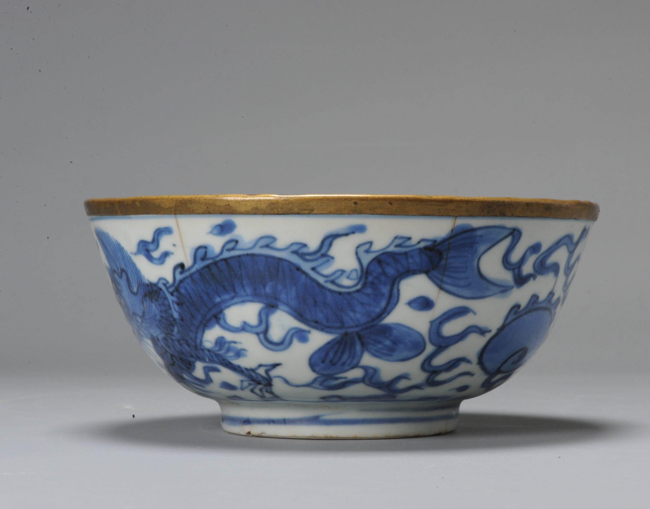 17th Century Ming Period Chinese Porcelain Blue White Bowl Dragons Marked 8