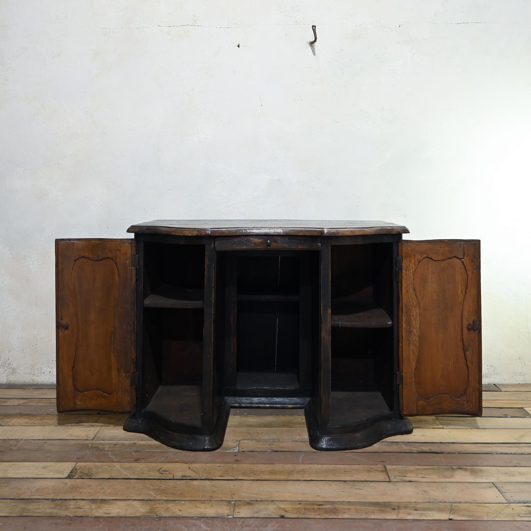 17th Century North Italian Ebonized Baroque Desk For Sale 6