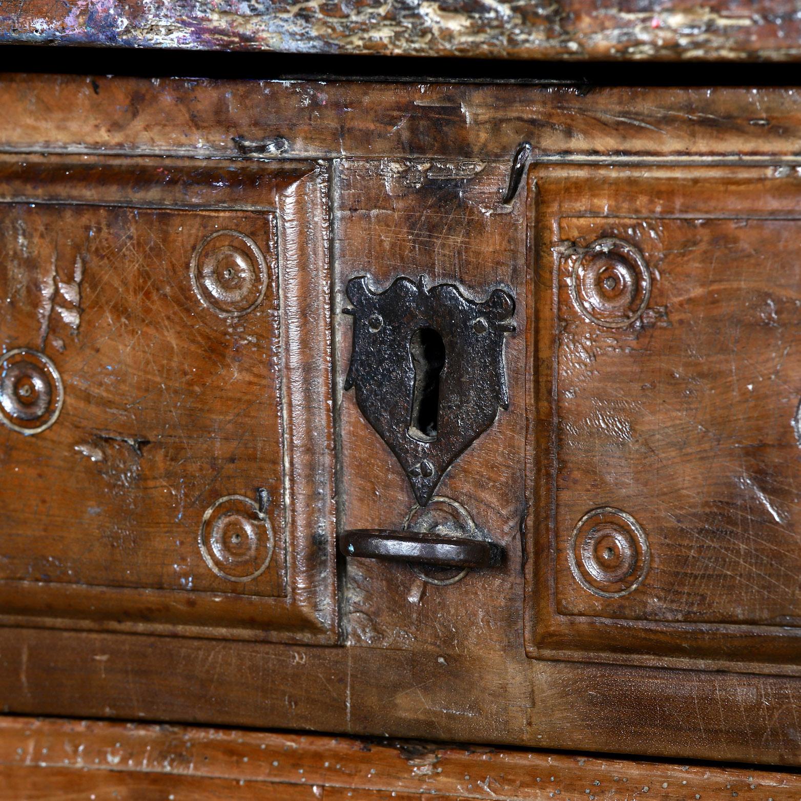 17th Century Spanish Table For Sale 5