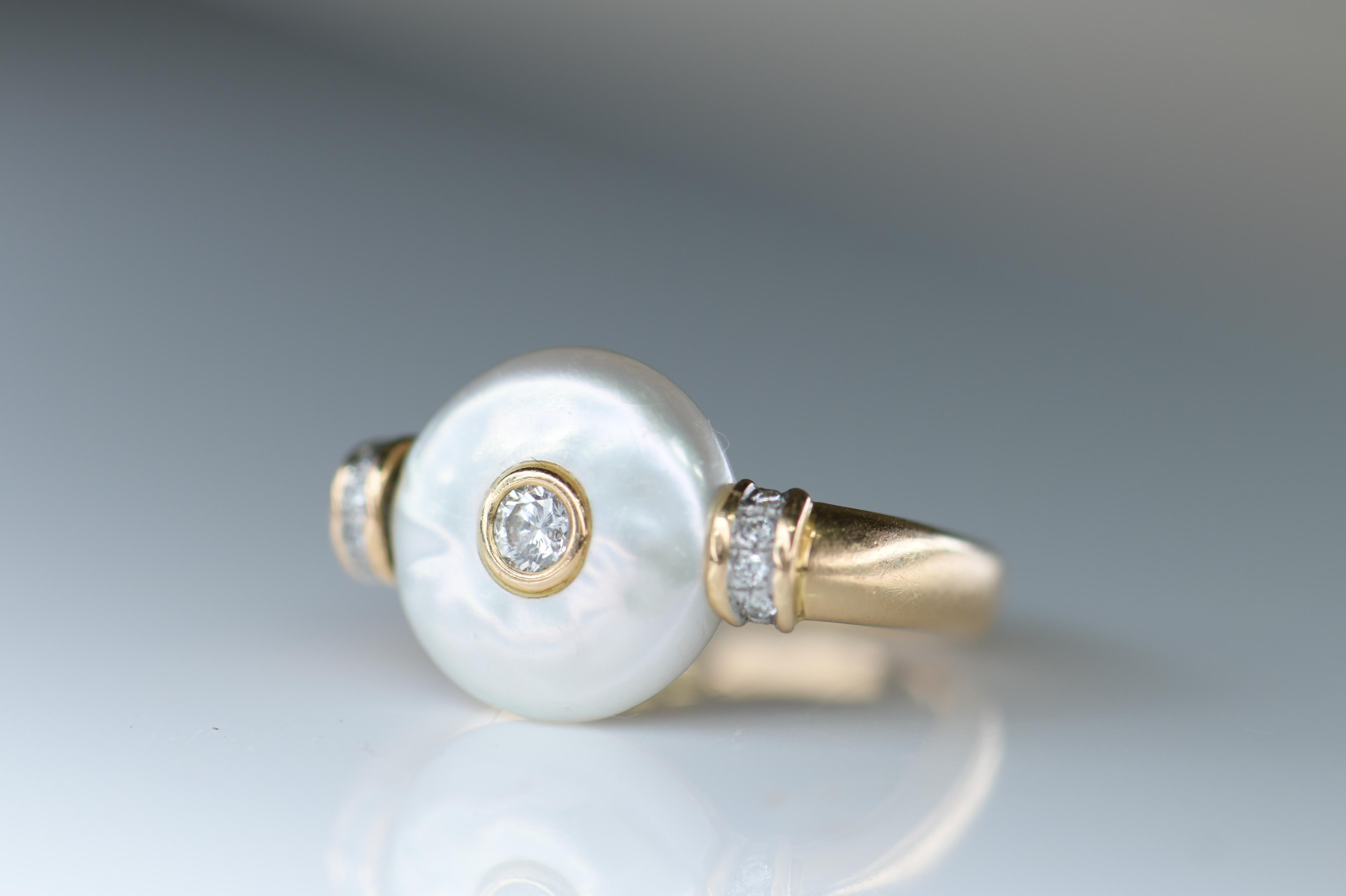 Brilliant Cut 18 Karat Gold Pearl and Diamond Ring