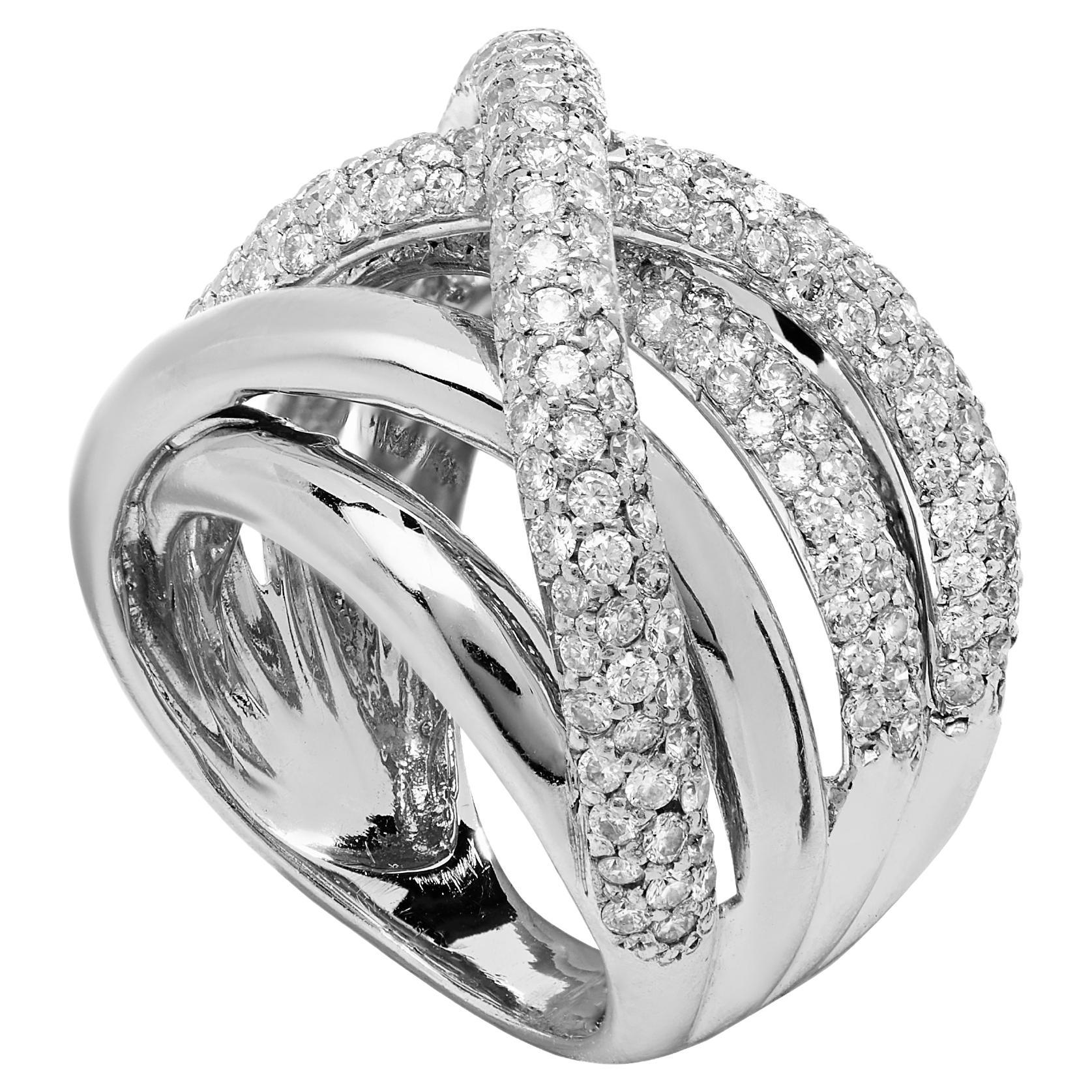 Bague de cocktail en or blanc 18k avec diamants